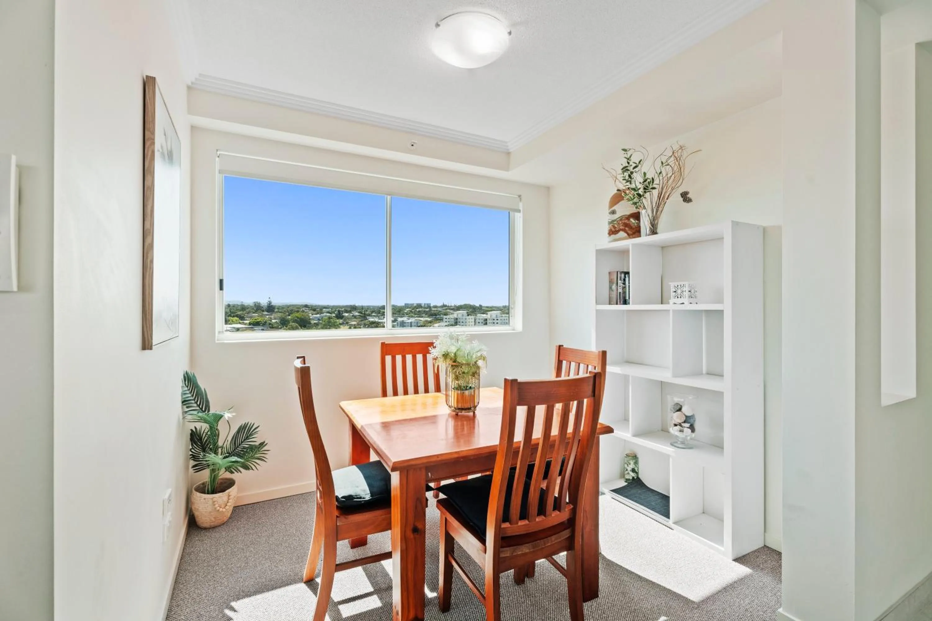 Dinner in Crystal Bay On The Broadwater