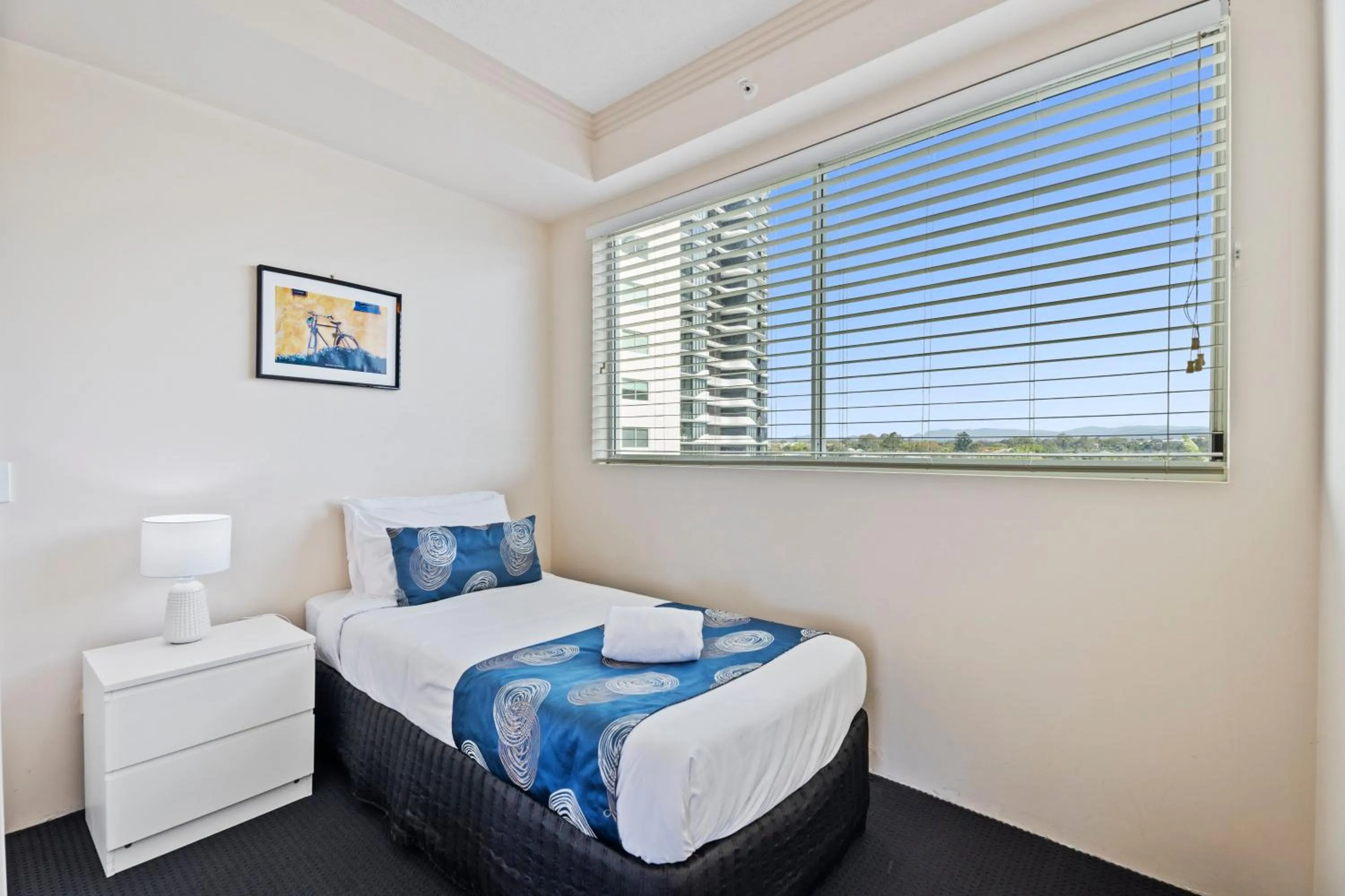 Bedroom, Bed in Crystal Bay On The Broadwater