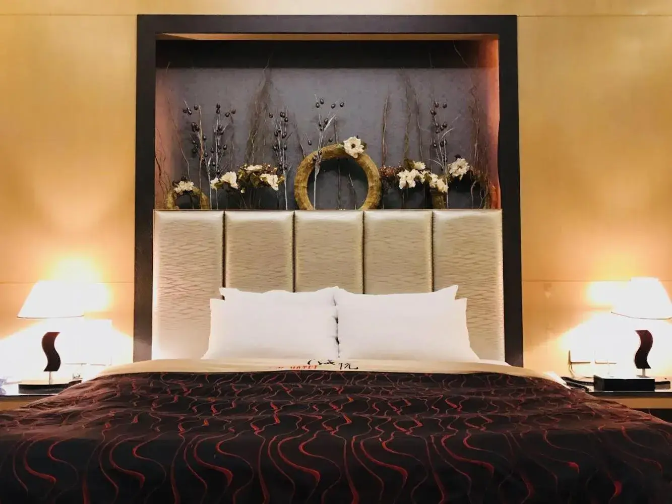 Bed in Hiye Fashion Motel Bed in Hiye Fashion Motel