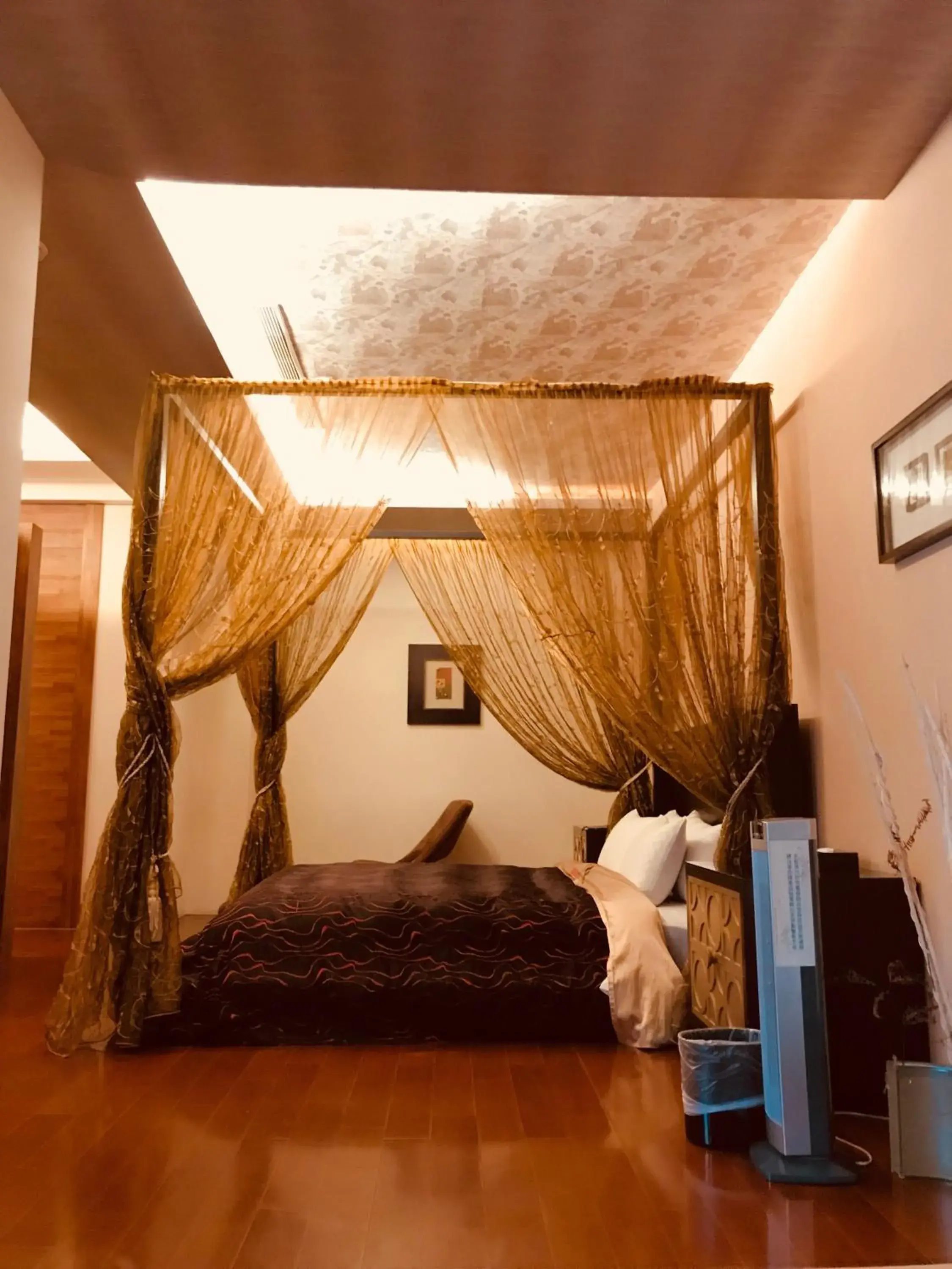 Bed in Hiye Fashion Motel Bed in Hiye Fashion Motel