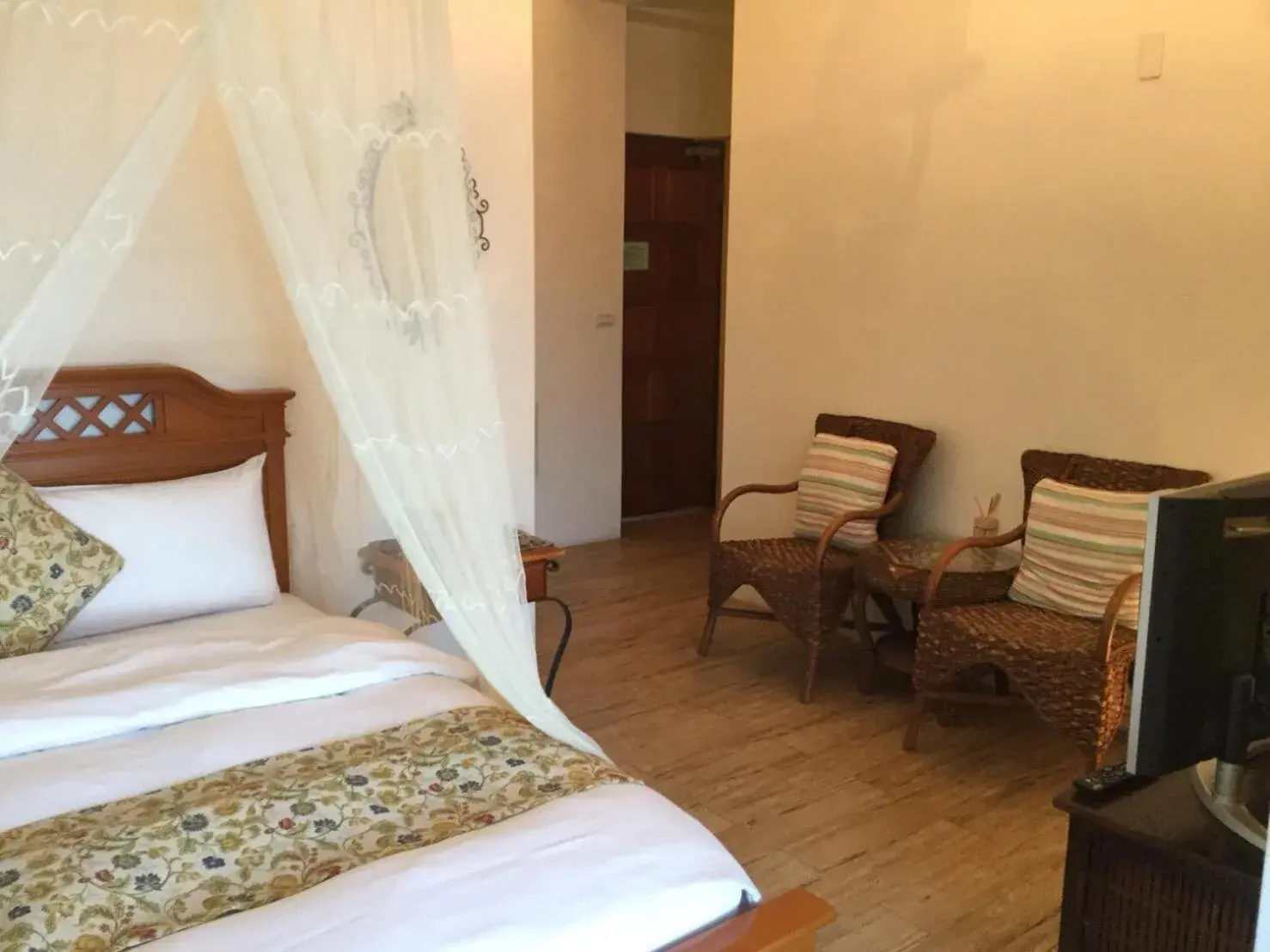 Double Room with Balcony and Sea View in Hai Yue Homestay Double Room with Balcony and Sea View in Hai Yue Homestay