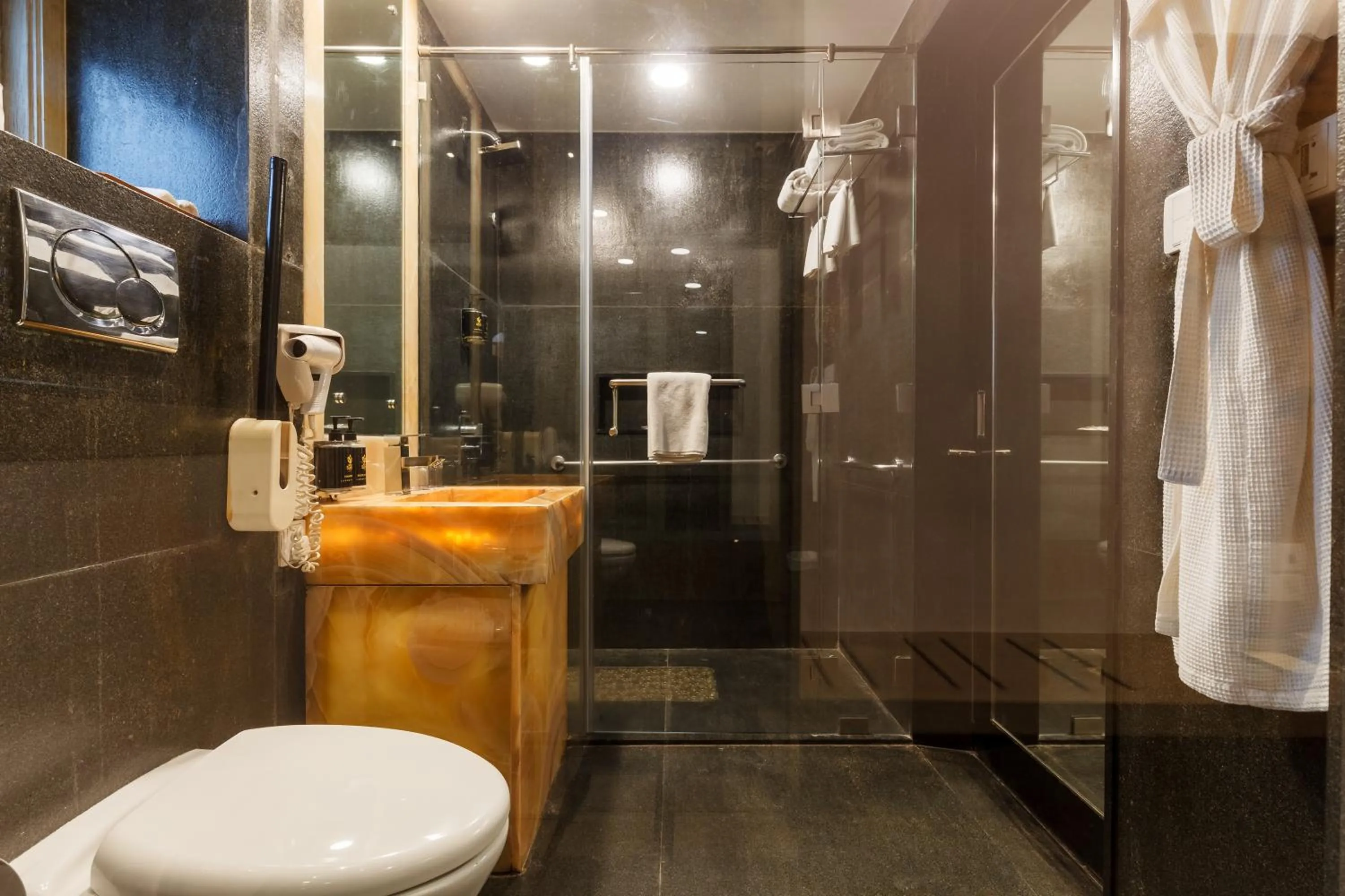 Bathroom in Le Sutra Hotel, Khar, Mumbai