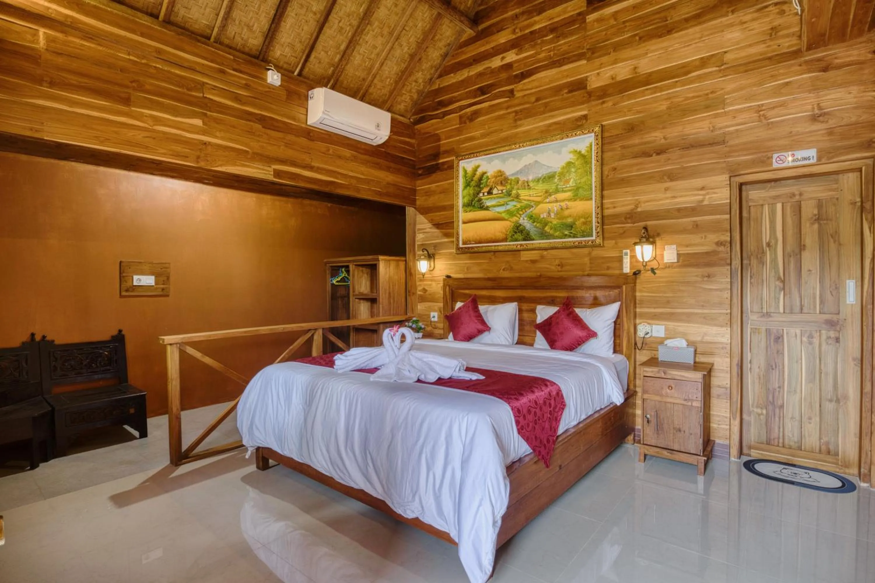 Bed in Linas Villas