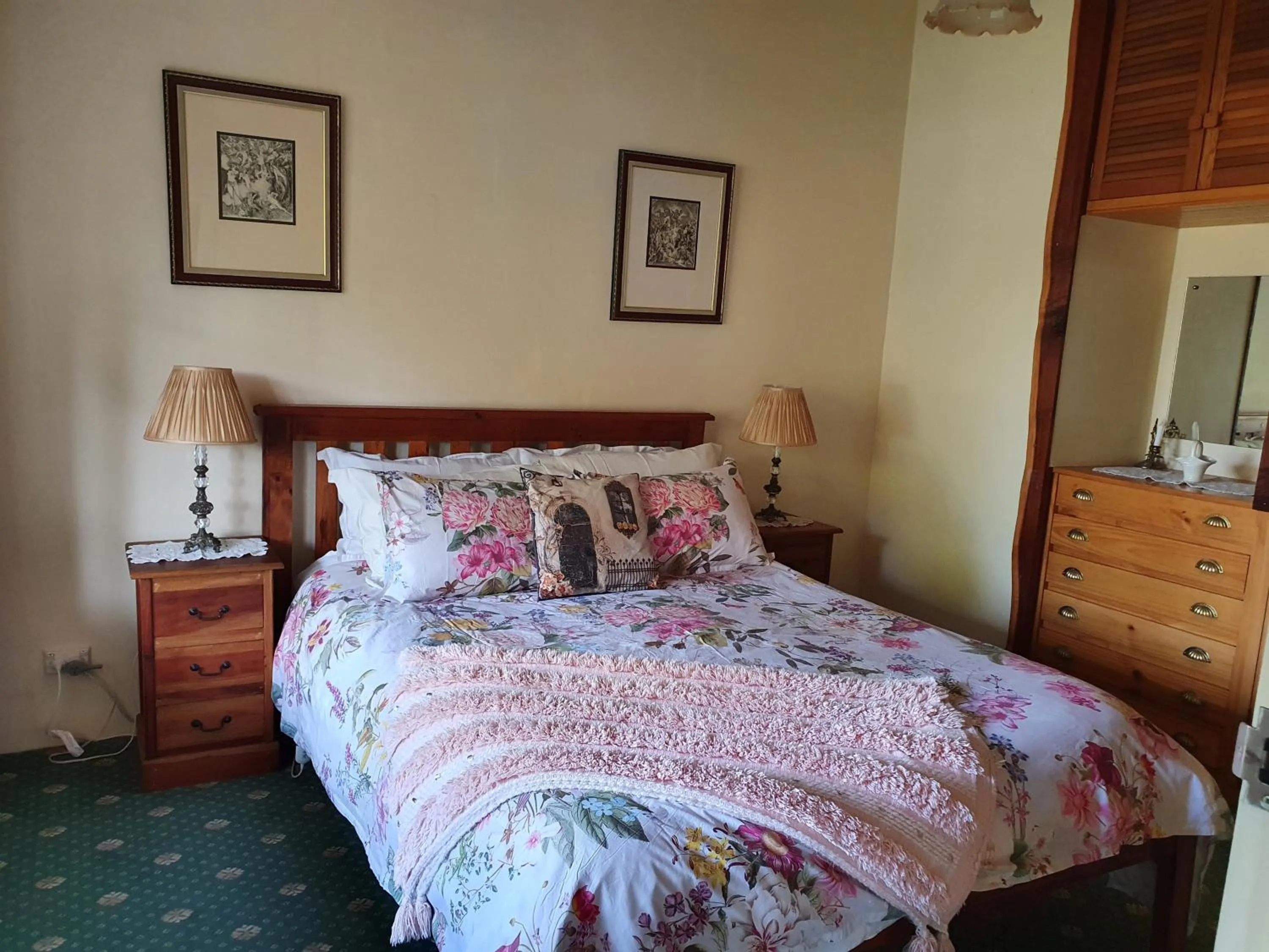 Apartment in Belmont Homestead