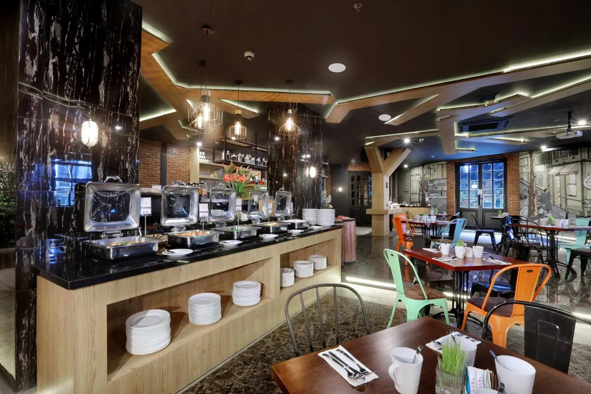 Restaurant/places to eat in favehotel Madiun Restaurant/places to eat in favehotel Madiun