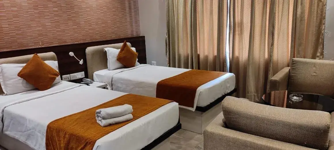 Bedroom, Bed in Pallavi International Bedroom, Bed in Pallavi International