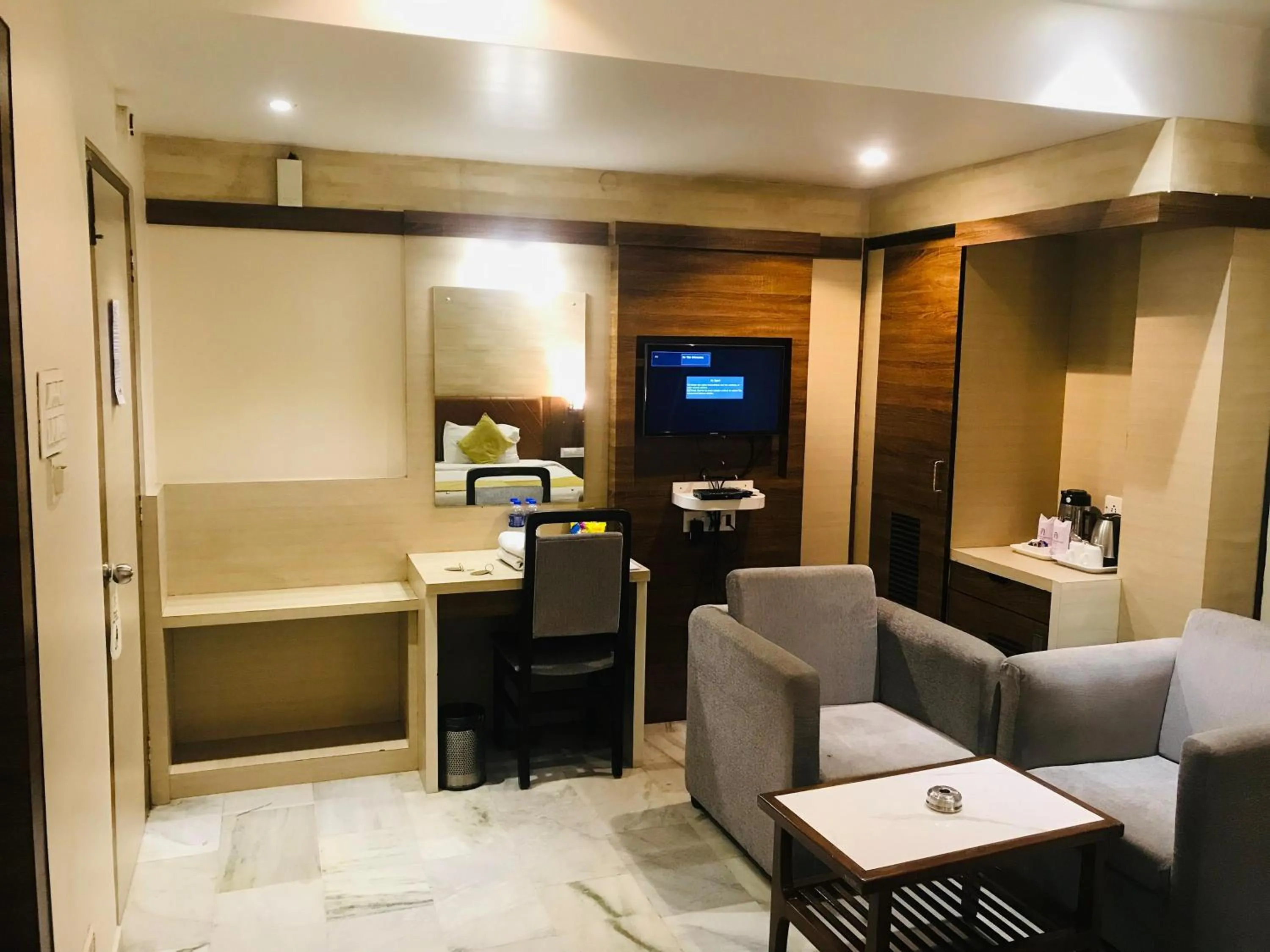 TV and multimedia in Pallavi International