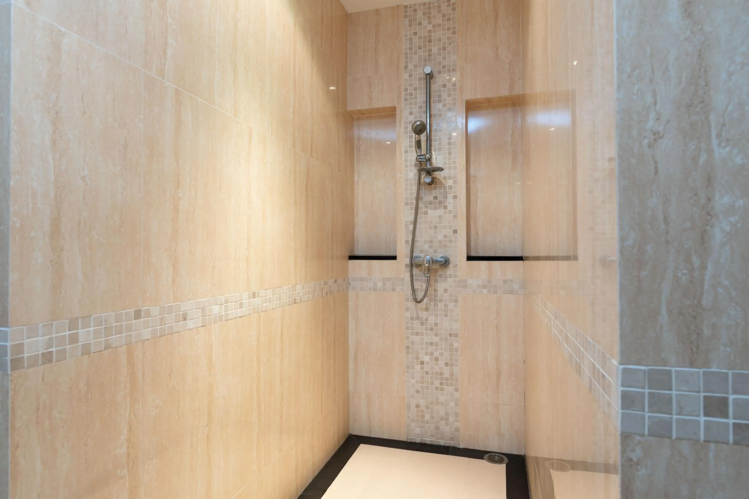 Shower in Jomtien Beach Penthouses