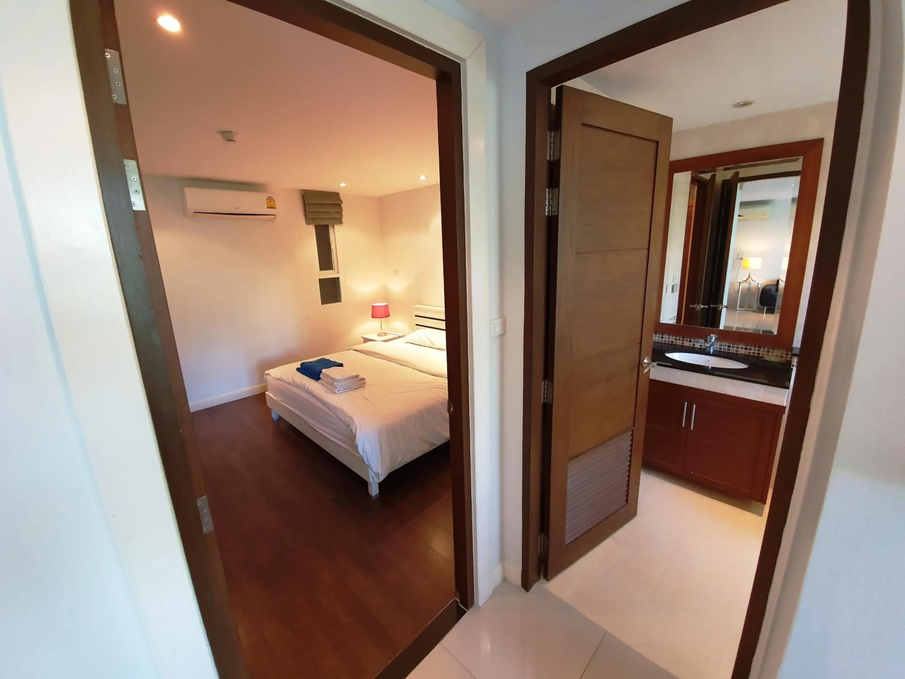 Bed in Jomtien Beach Penthouses