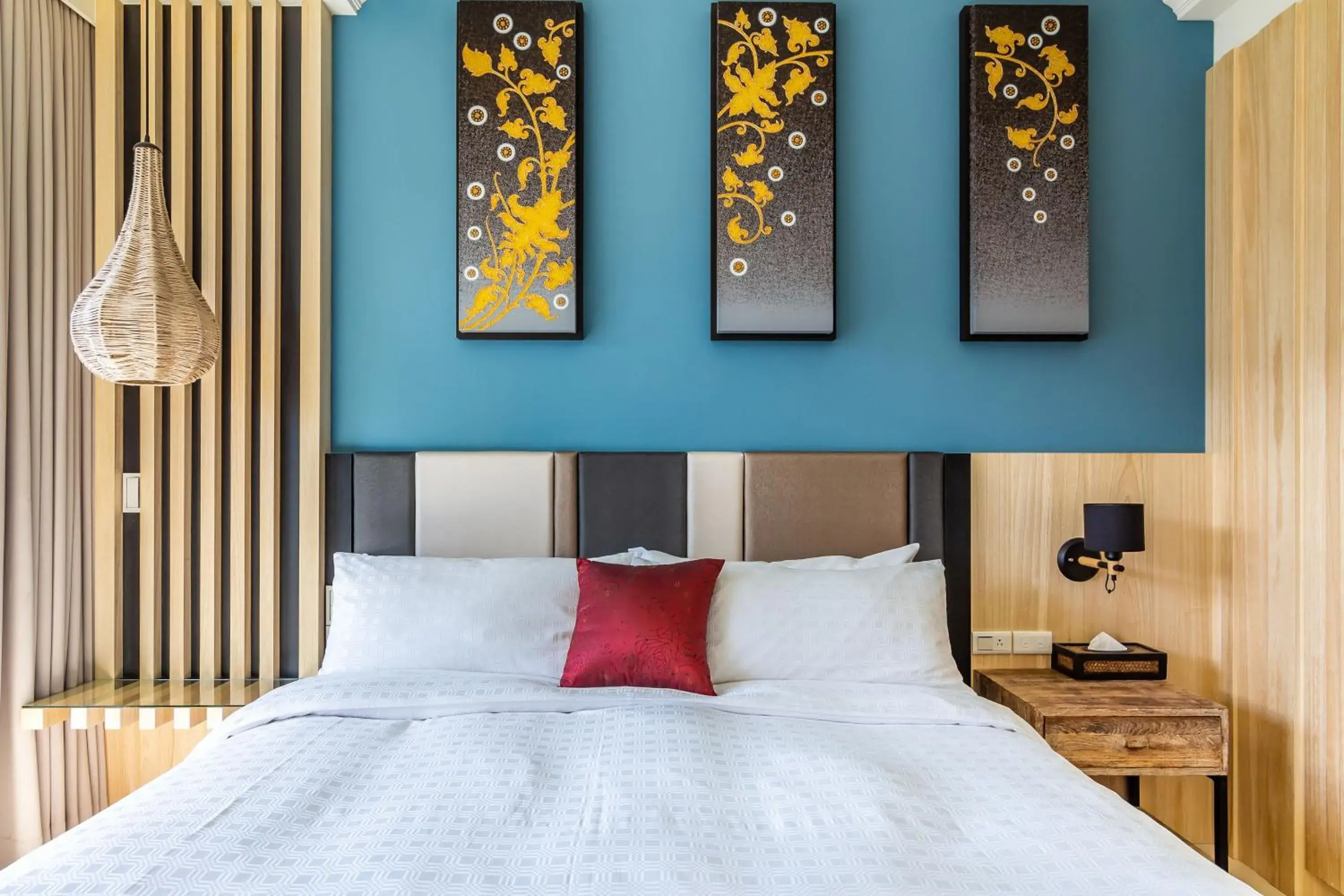 Decorative detail, Bed in Mambo Boutique Hotel Decorative detail, Bed in Mambo Boutique Hotel