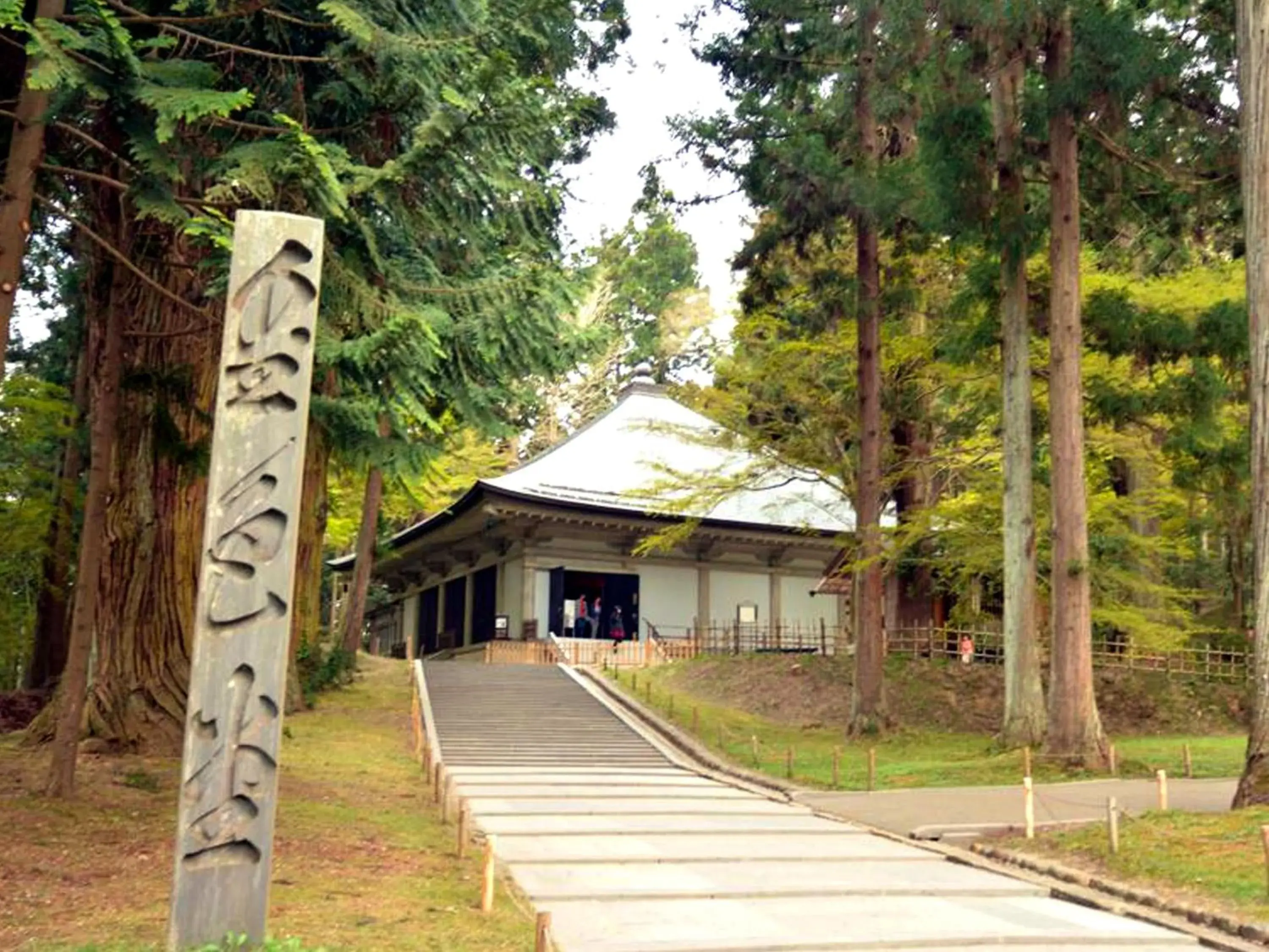 Facade/entrance in Hotel Green Mark Facade/entrance in Hotel Green Mark
