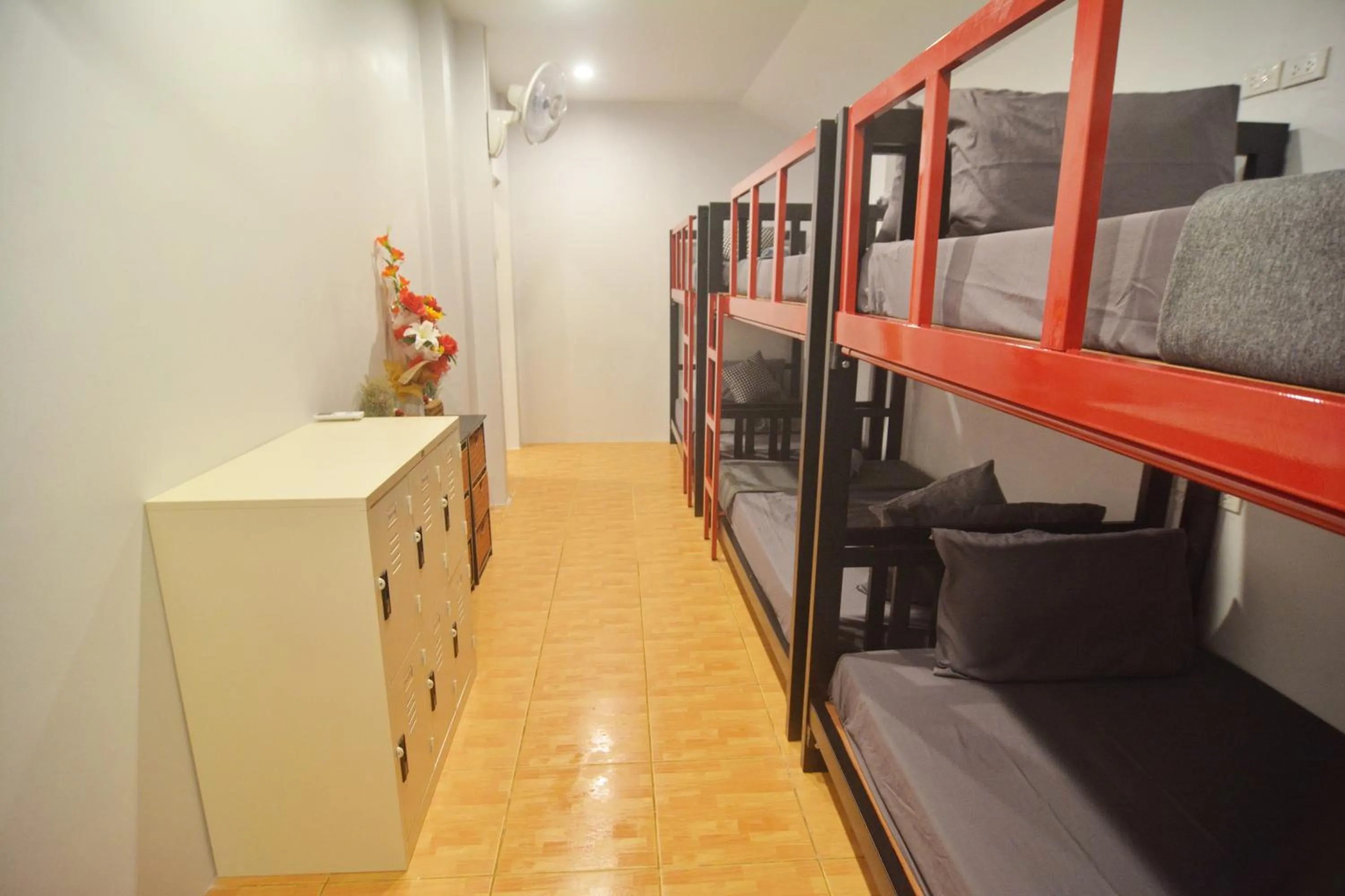 bunk bed in Lanta Hostel