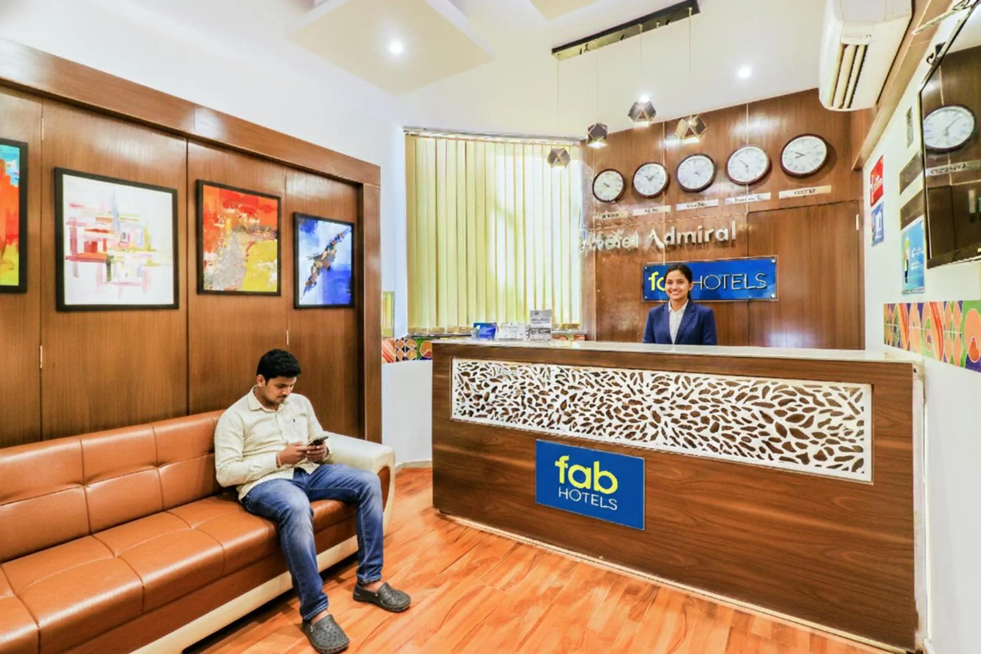 Lobby or reception in FabHotel Admiral - Nr Mumbai International Airport
