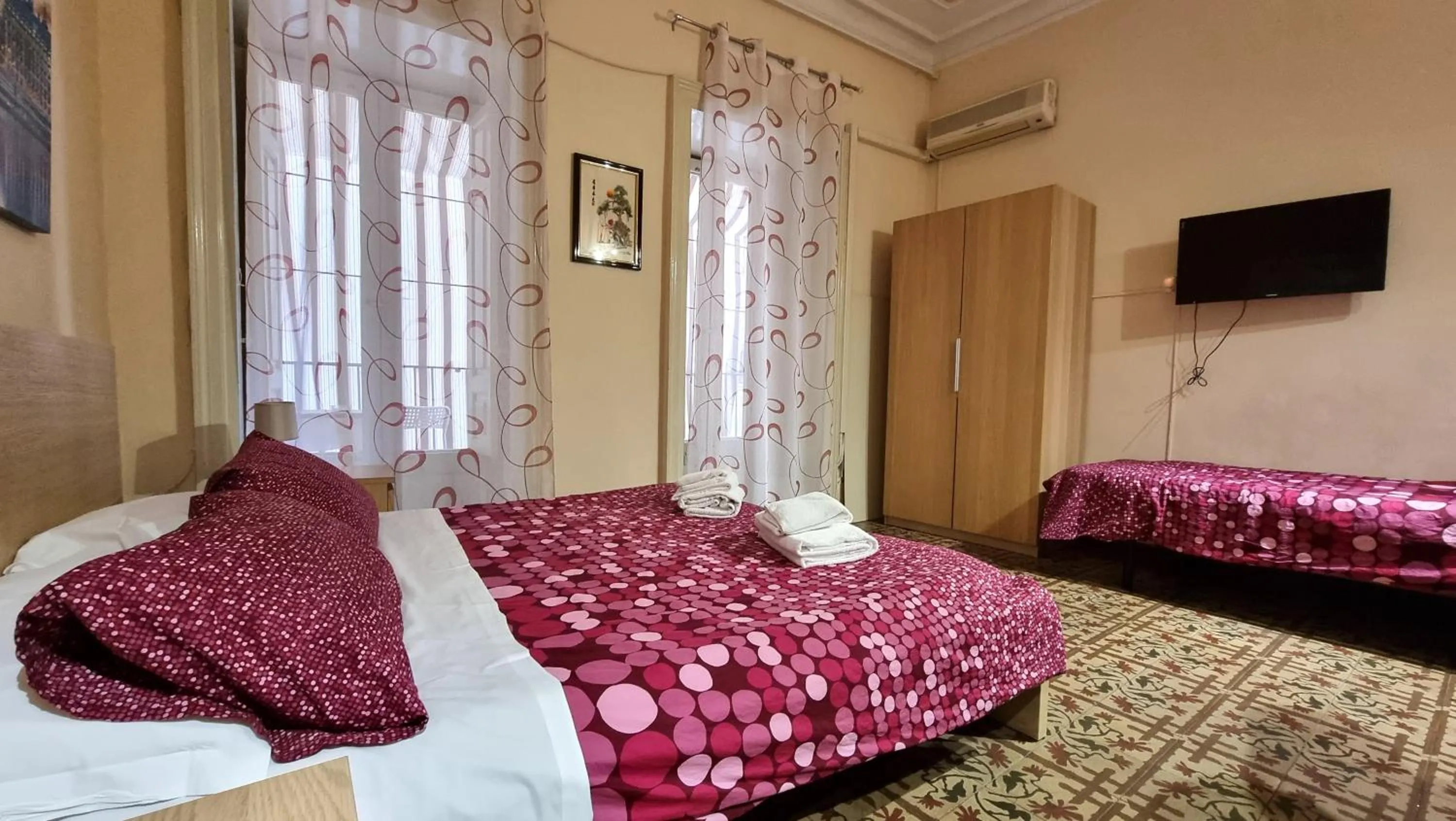 hair dresser, Bed in Cortile Stesicoro