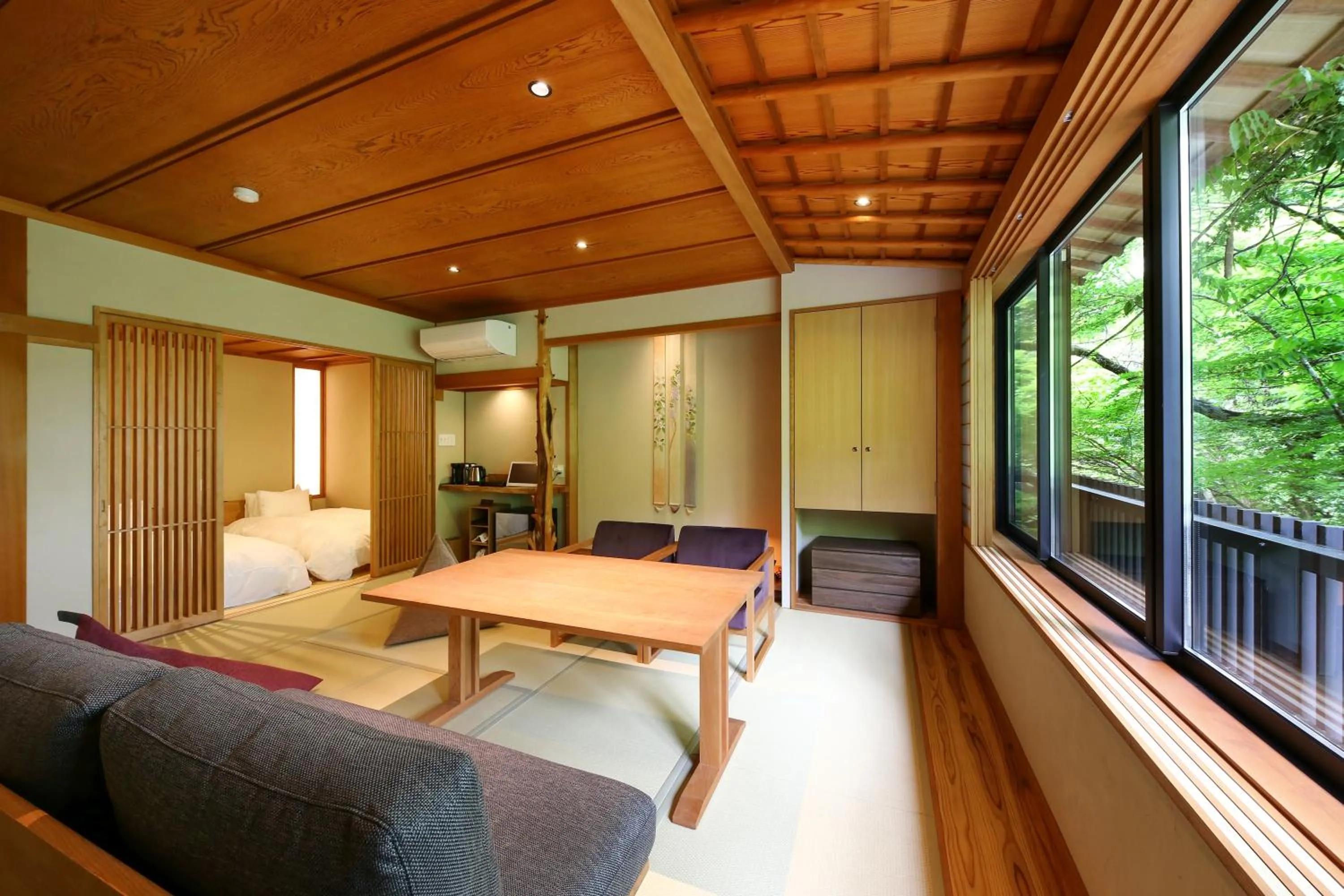 Photo of the whole room, Bed in Kyousen