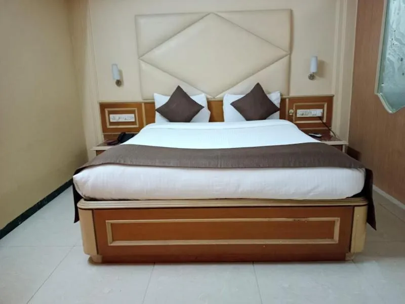 Bedroom in Yogi Broadway