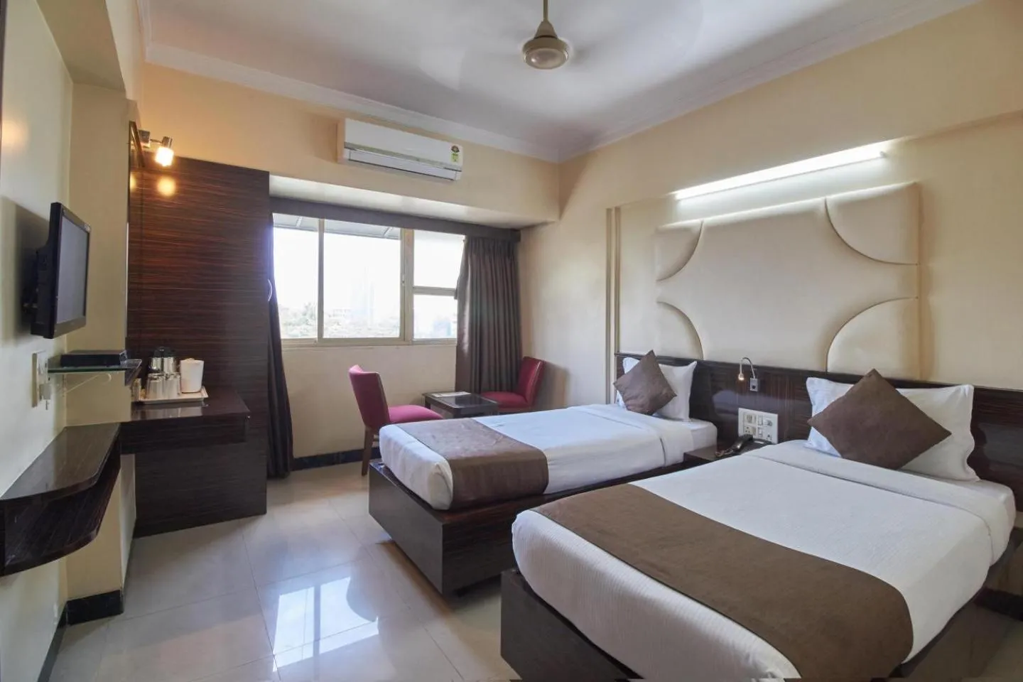 Bed in Yogi Broadway