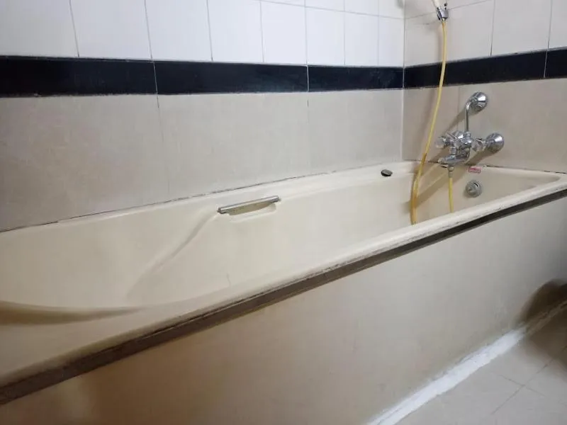 Bathroom in Yogi Broadway