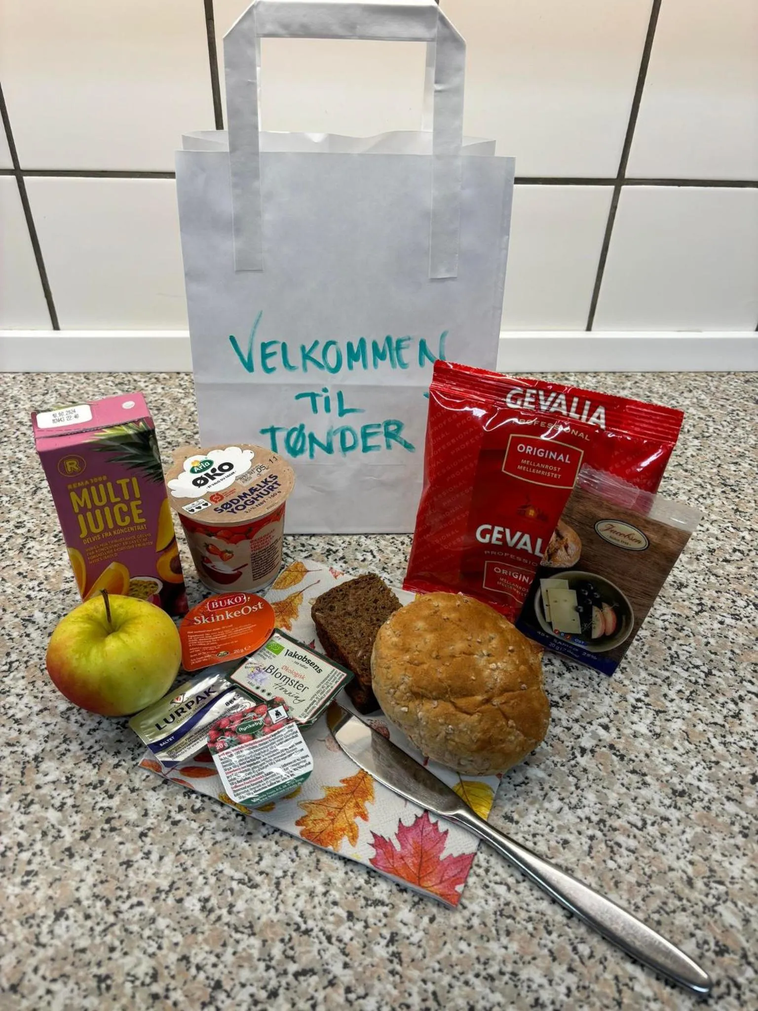 Breakfast in Motel Apartments