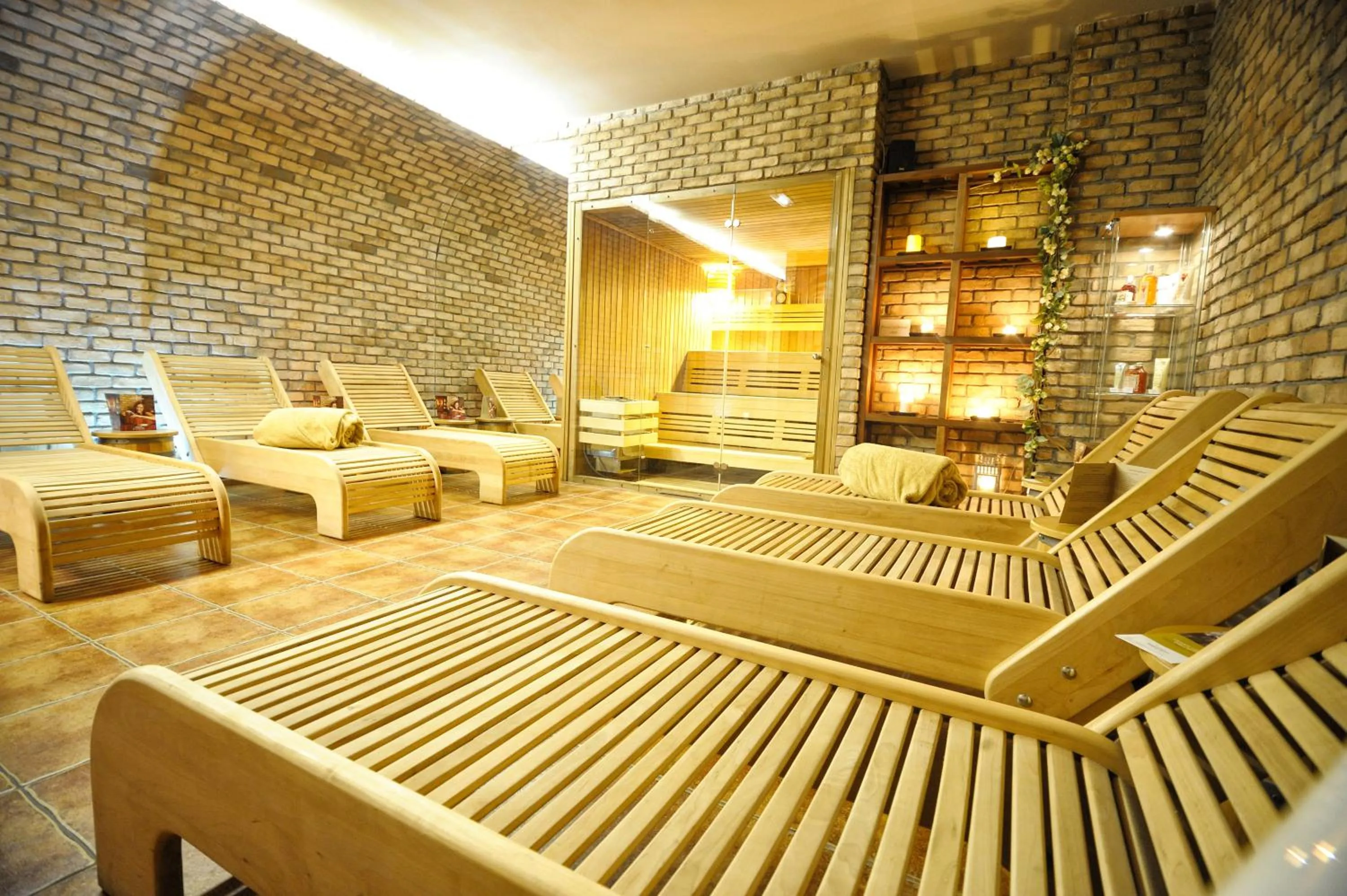 Spa and wellness centre/facilities in Vestil Hotel