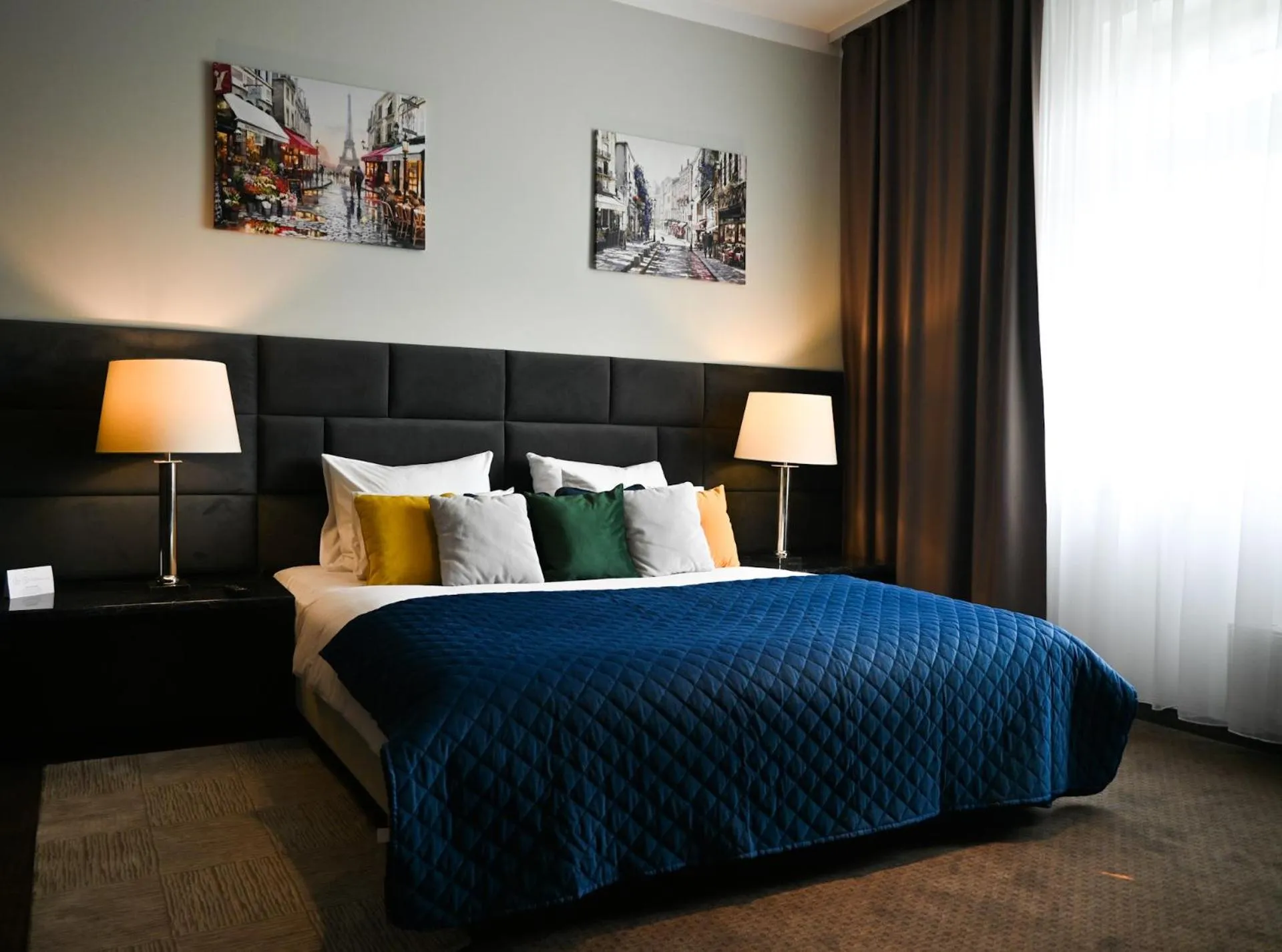 Bedroom, Bed in Vestil Hotel