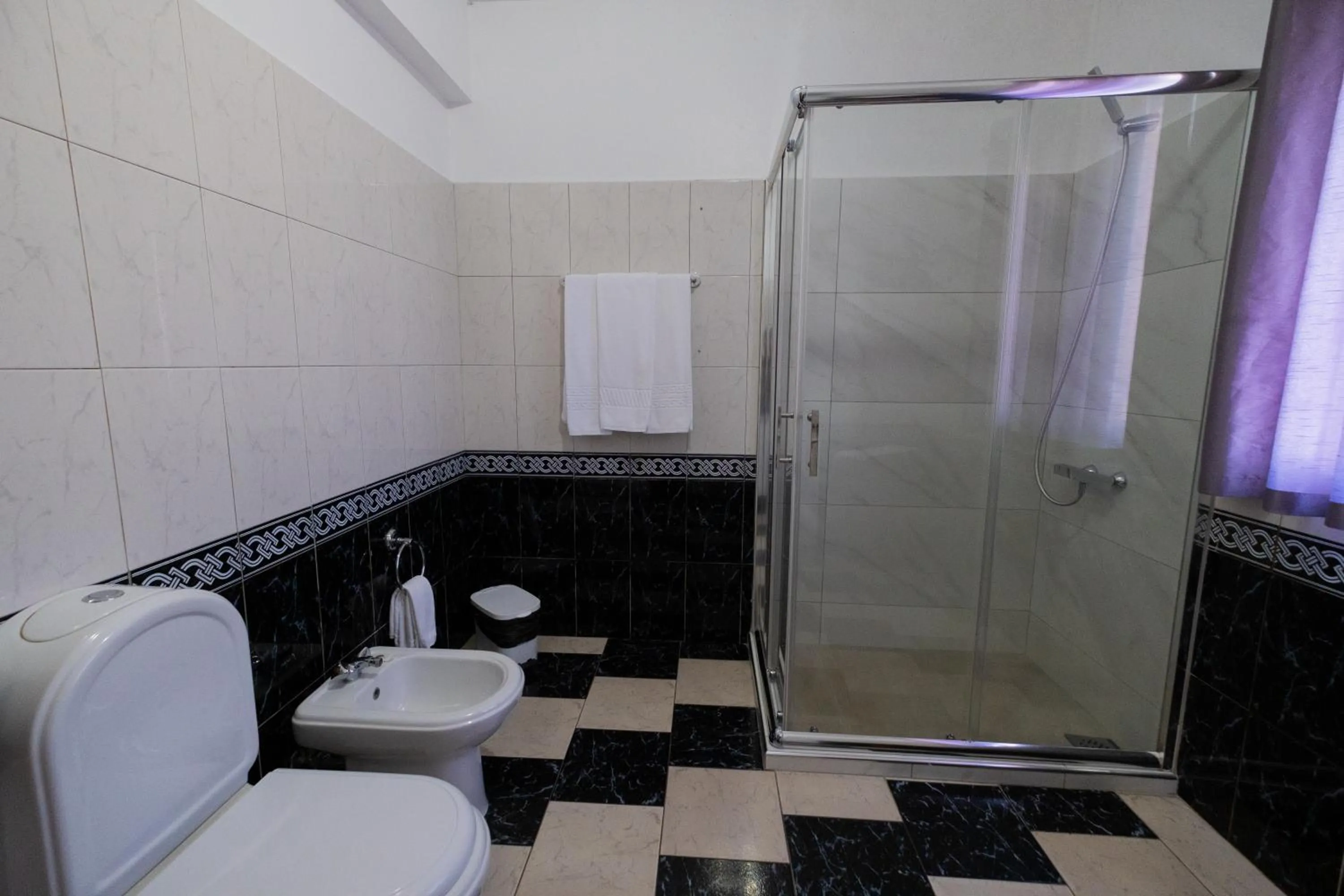 Shower in Residencial Familia
