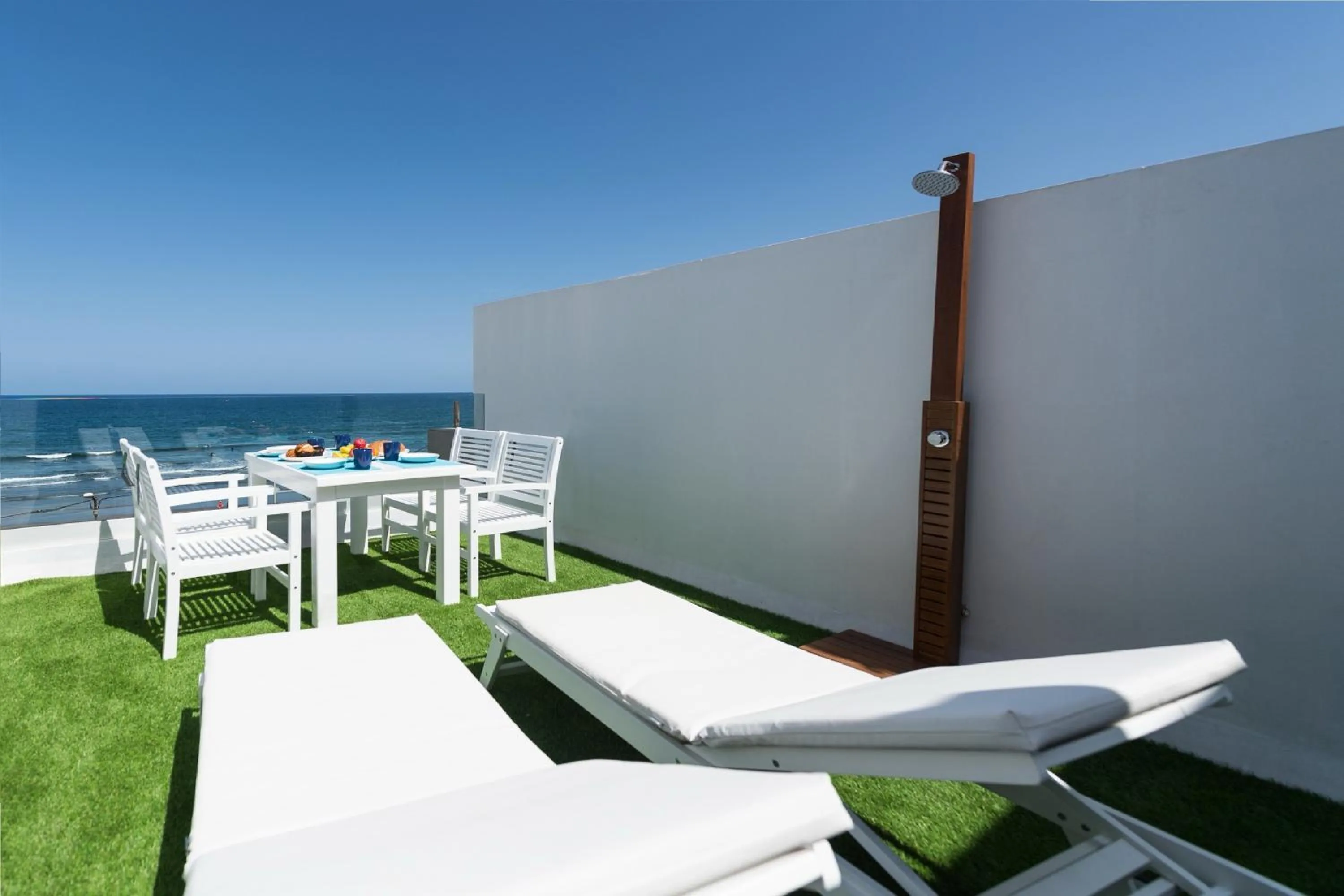 DELUXE HOME, SEA VIEW AND TERRACE GC52