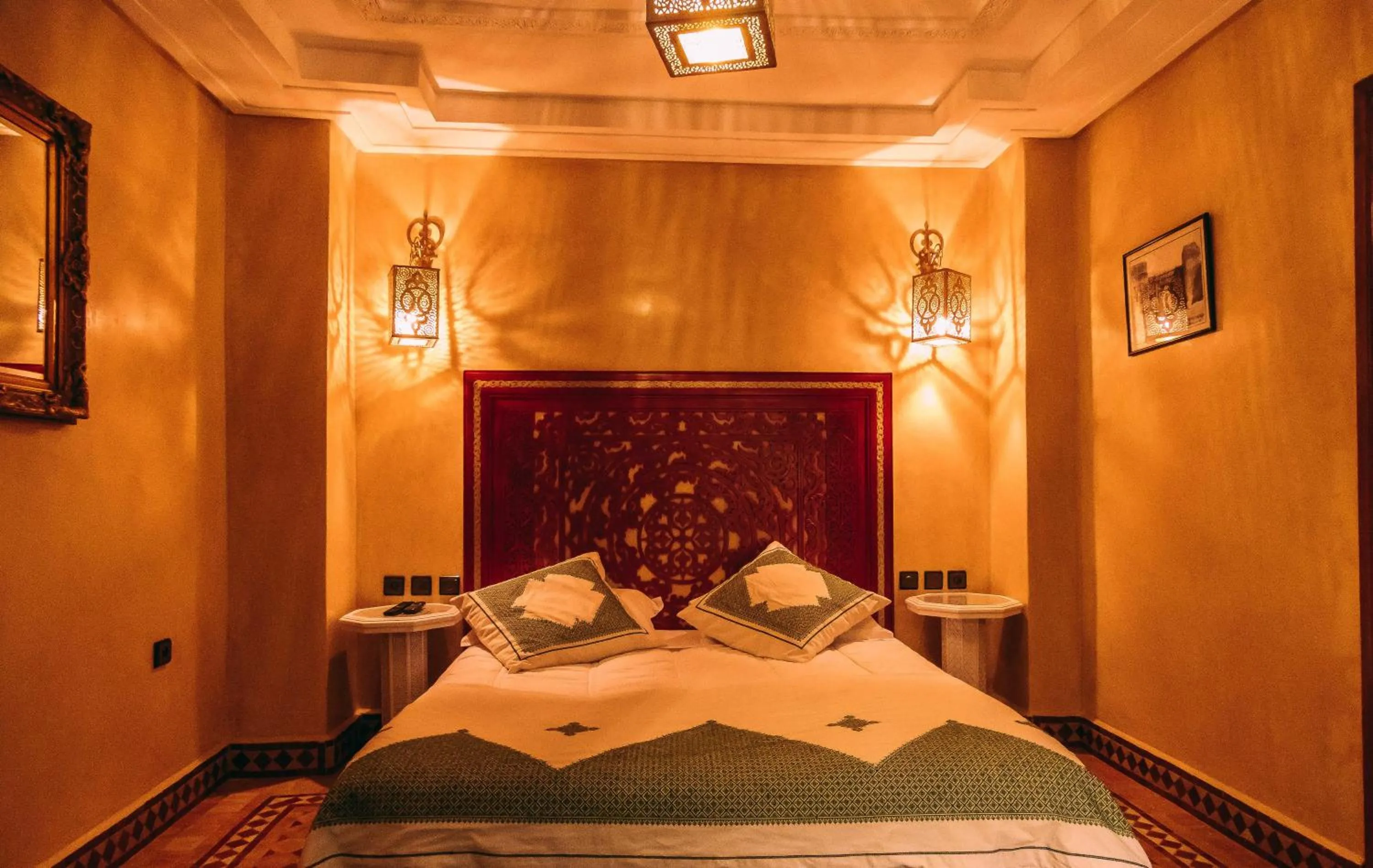 Photo of the whole room, Bed in Riad Golf Stinia 1