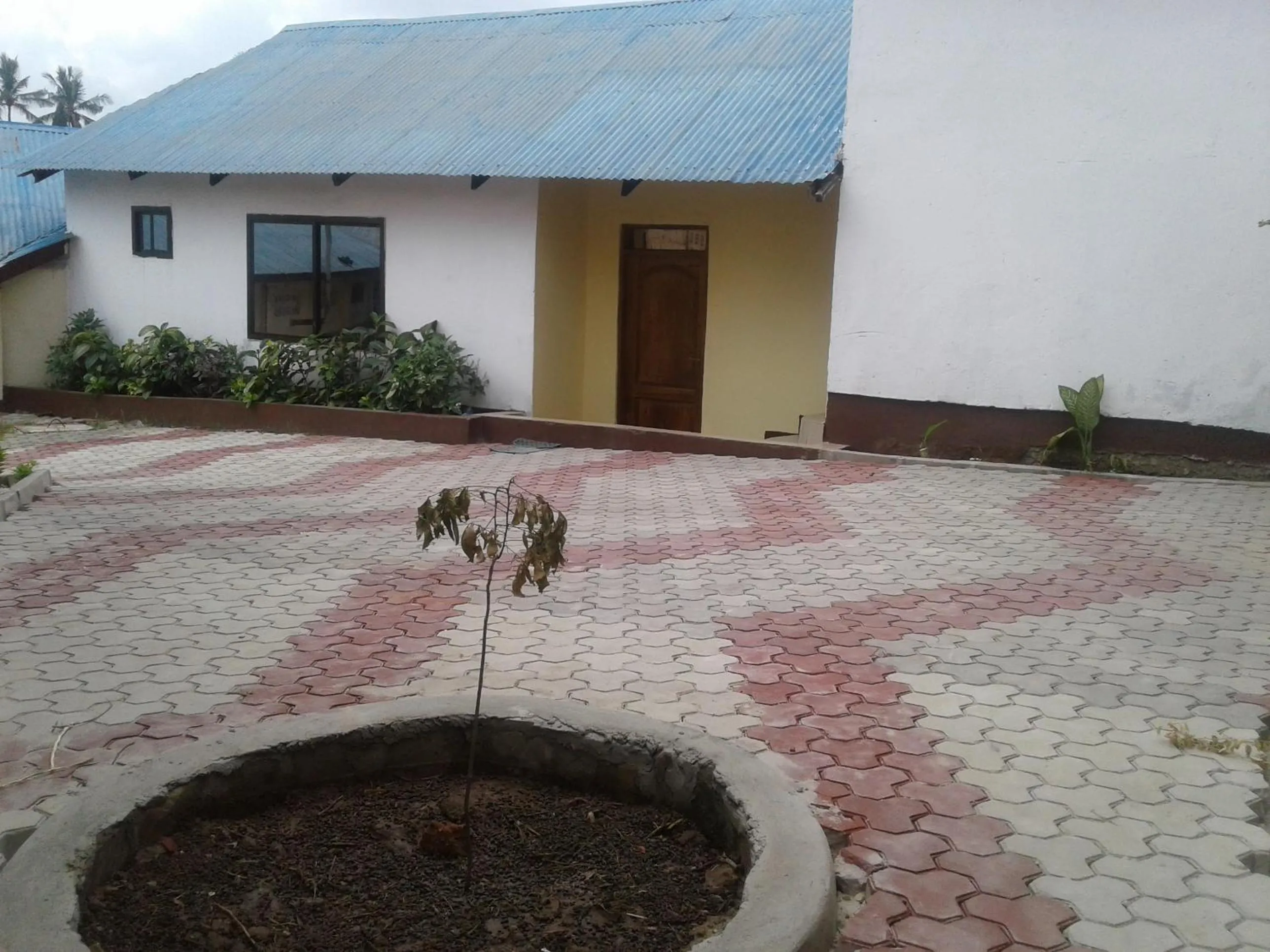 Property building in JJ & JE Family House