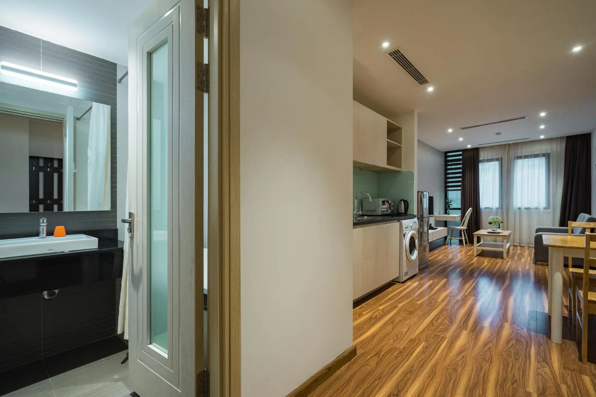 Bathroom in Ficus Suites