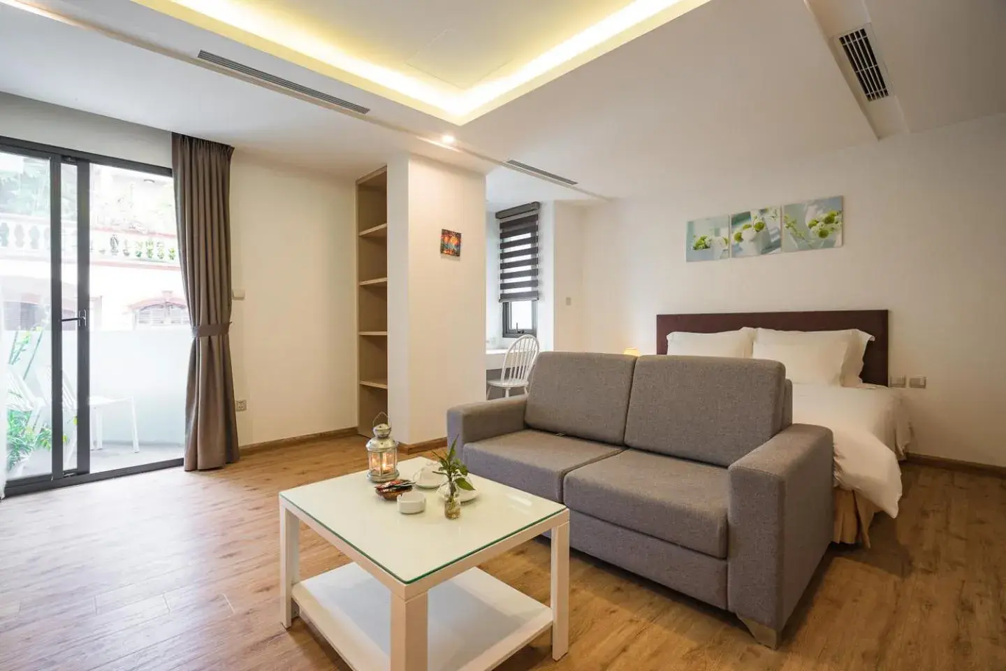 Studio with Balcony in Ficus Suites Studio with Balcony in Ficus Suites