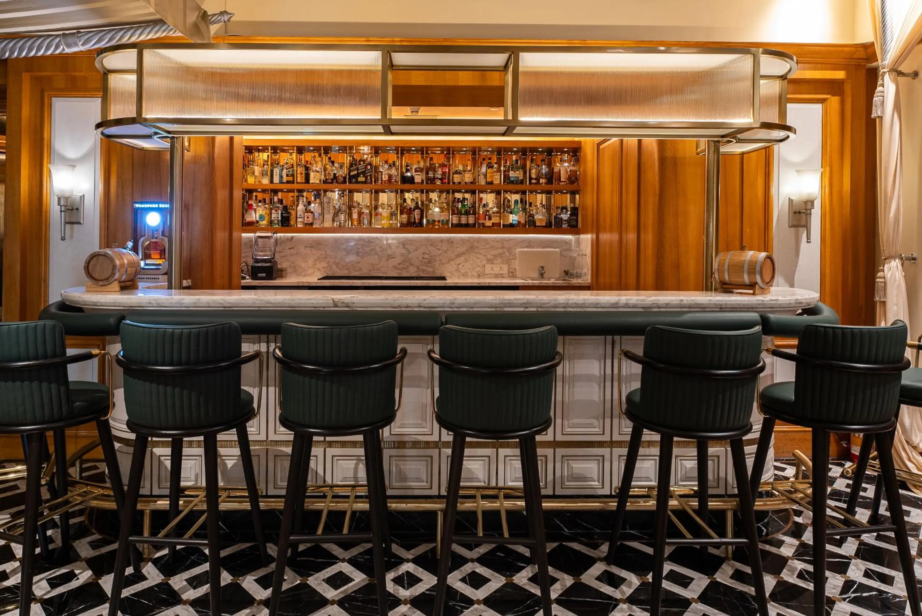 Restaurant/places to eat in Hilton Mumbai International Airport Hotel