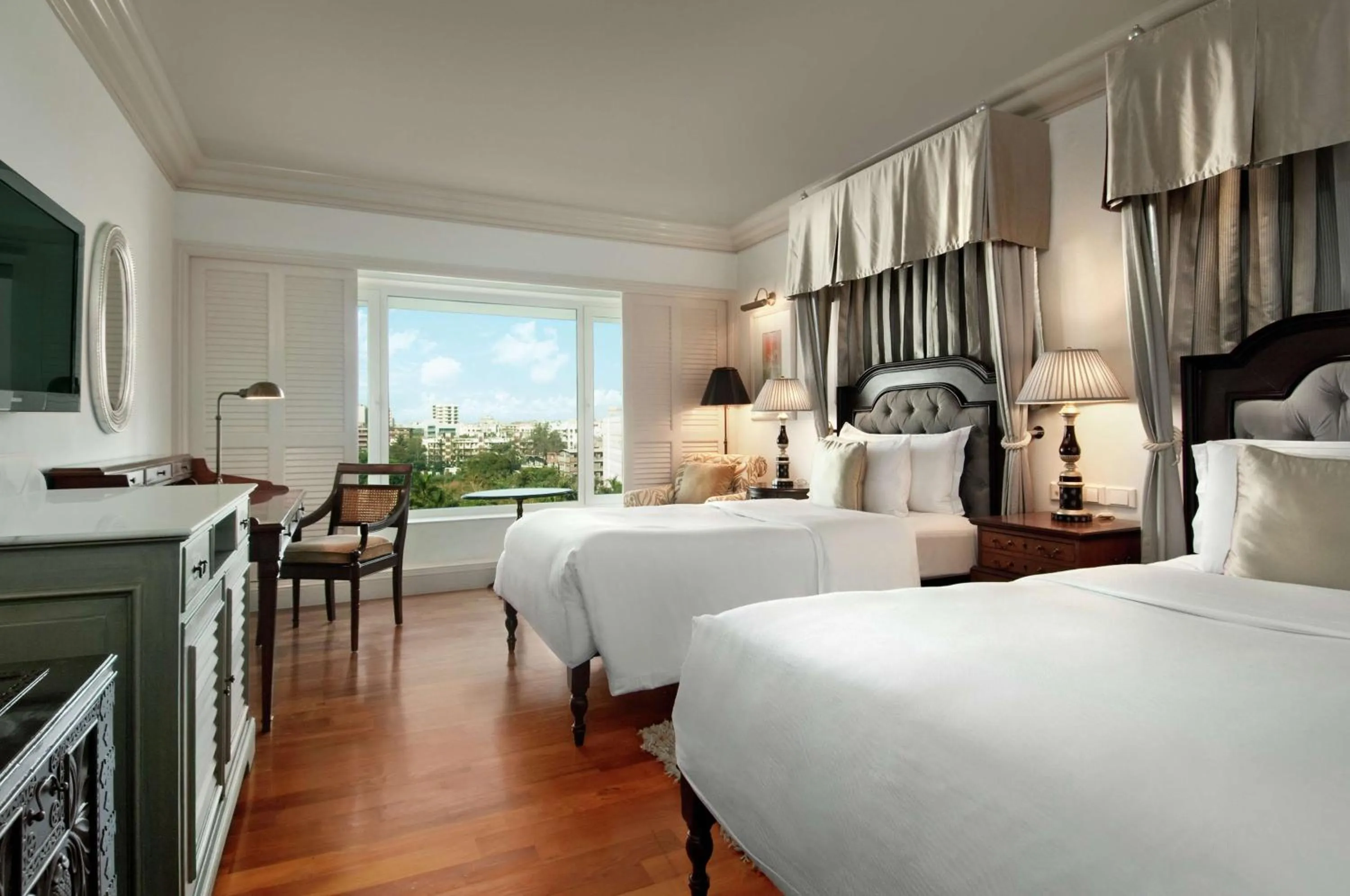 Bedroom, Bed in Hilton Mumbai International Airport Hotel