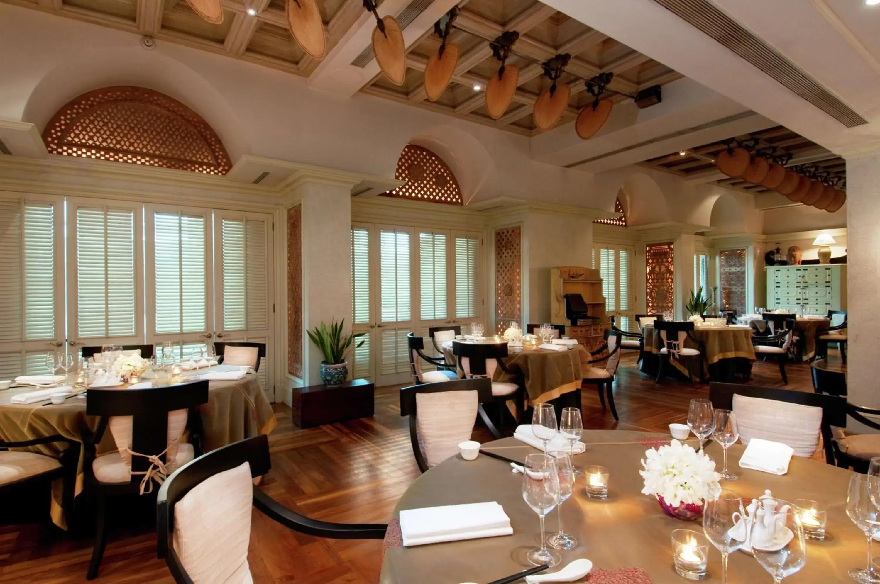 Restaurant/places to eat in Hilton Mumbai International Airport Hotel Restaurant/places to eat in Hilton Mumbai International Airport Hotel