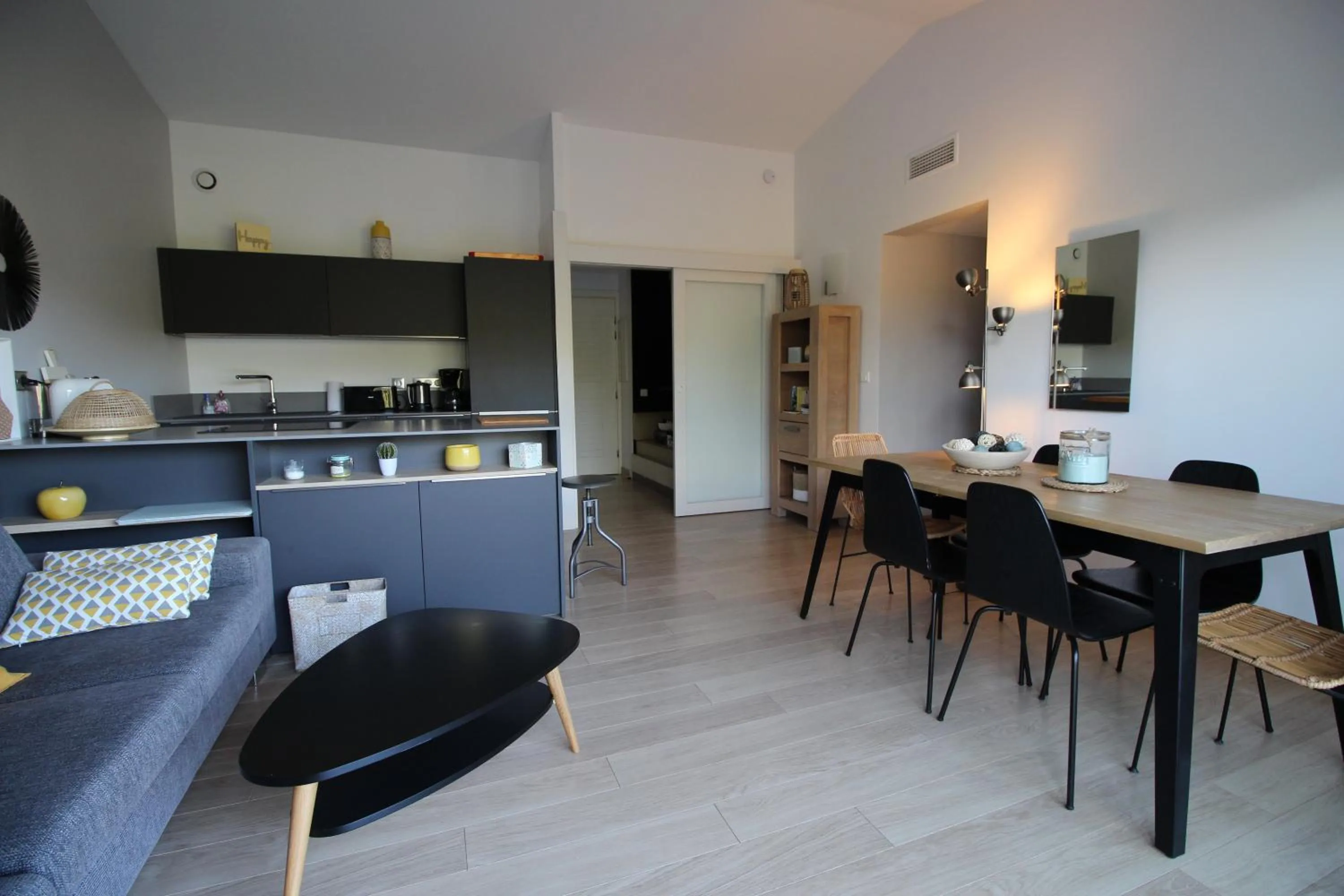 kitchen in Résidence Marina Di Santa Giulia