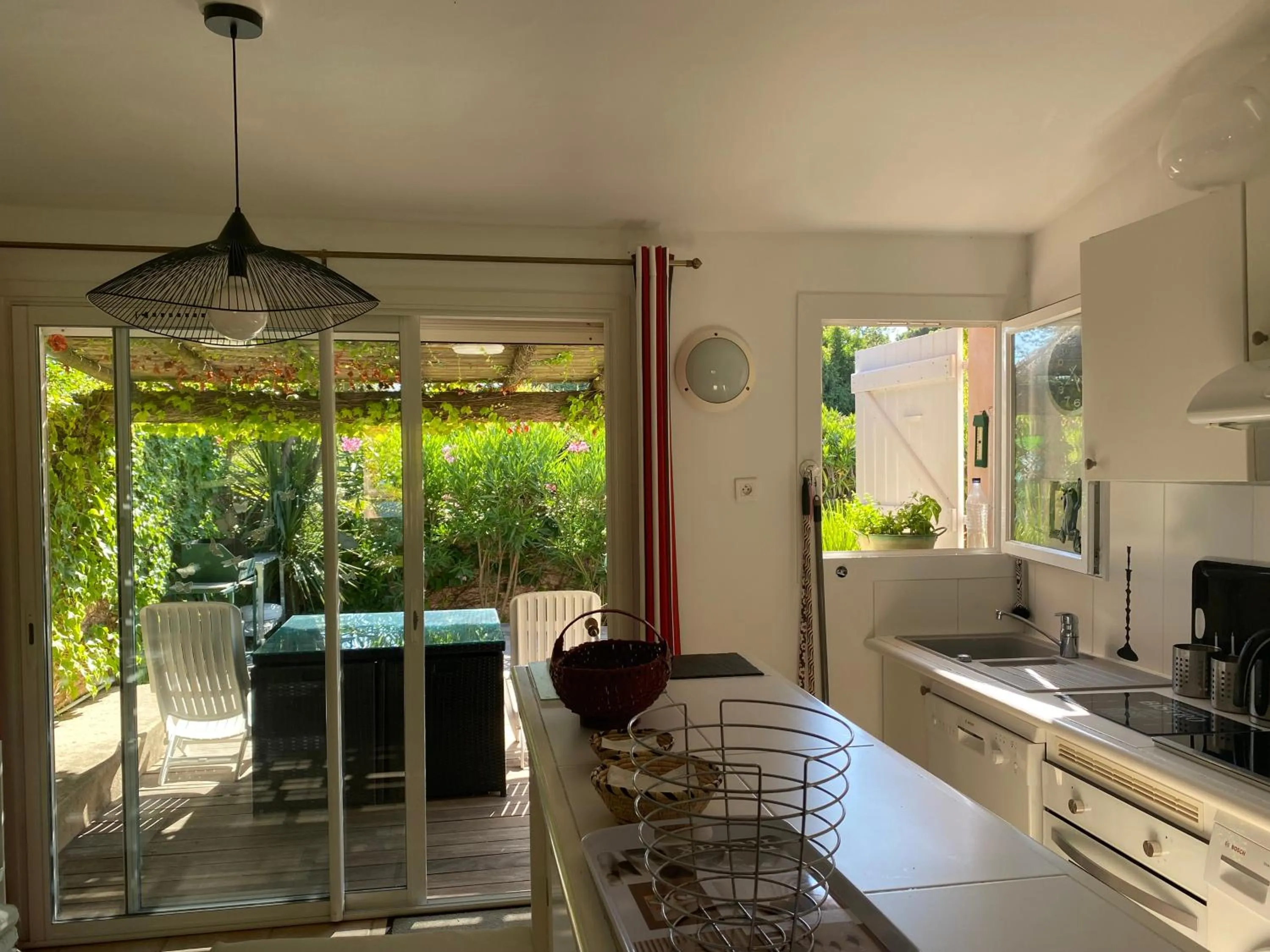 kitchen in Résidence Marina Di Santa Giulia