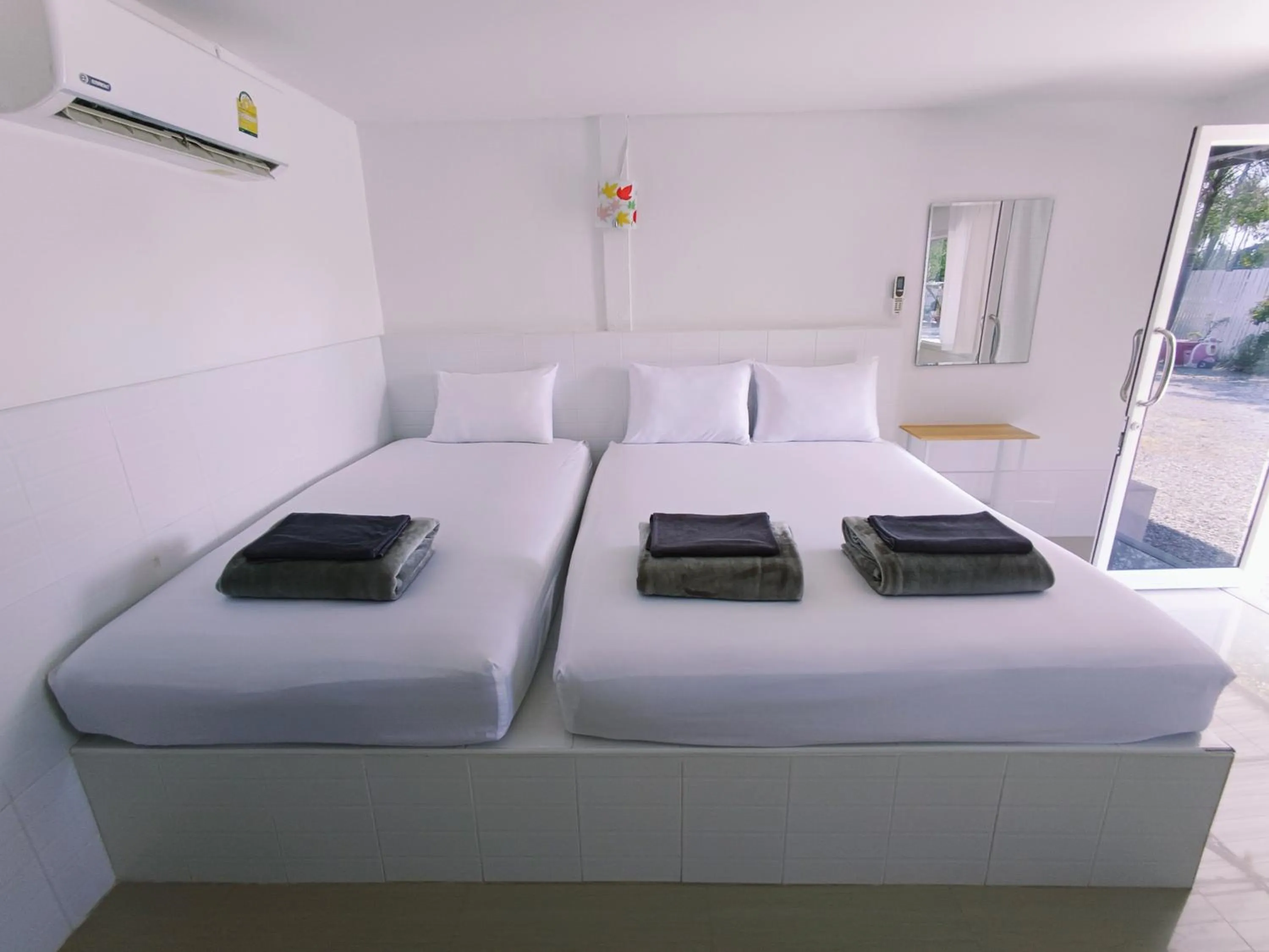 Bed in Saan Rak Resort