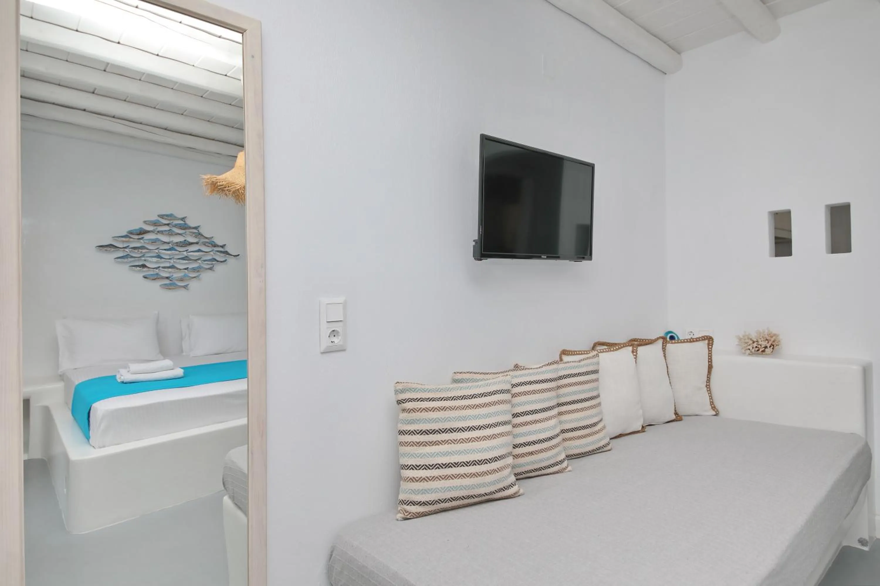 TV and multimedia, Bed in Evlalia Studios & Villas