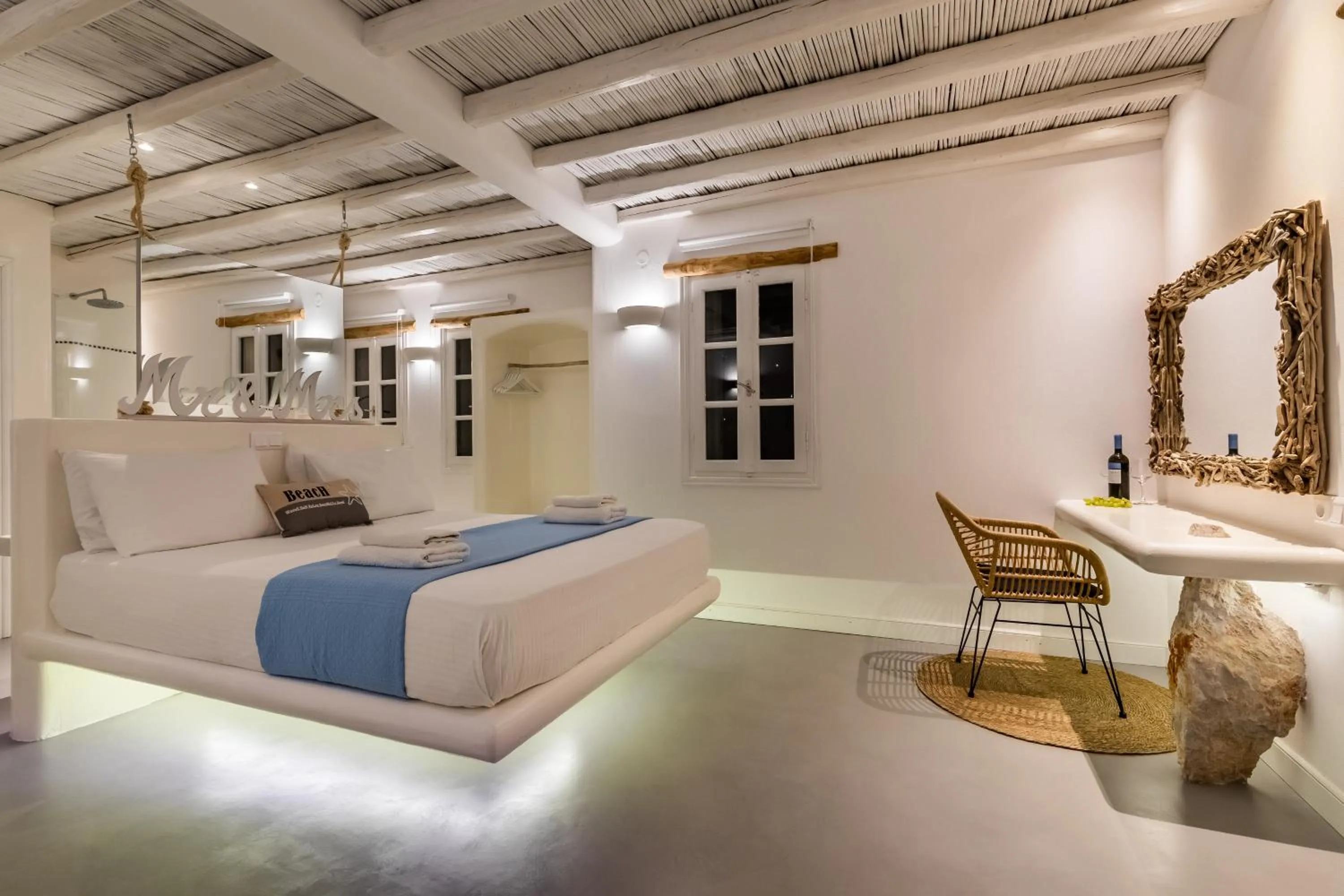 Bed in Evlalia Studios & Villas