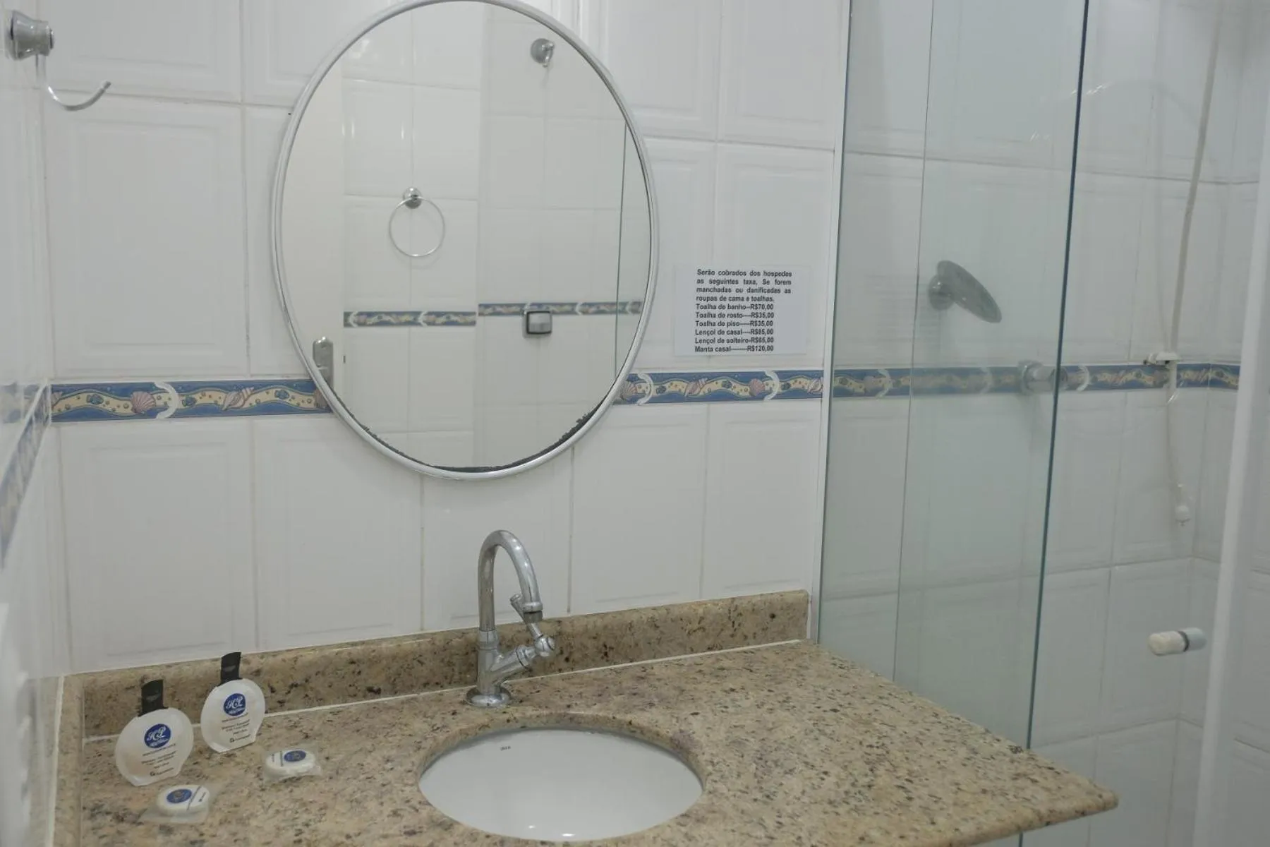 Bathroom in Hotel Palmar