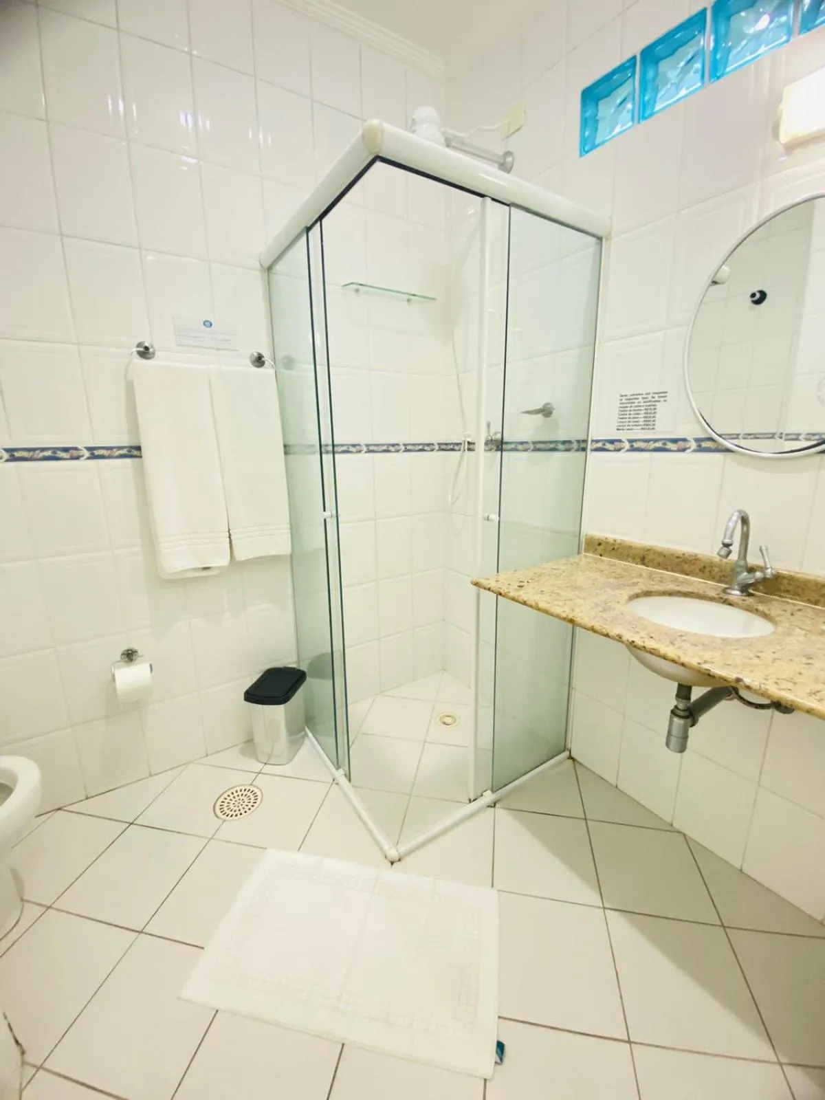 Bathroom in Hotel Palmar