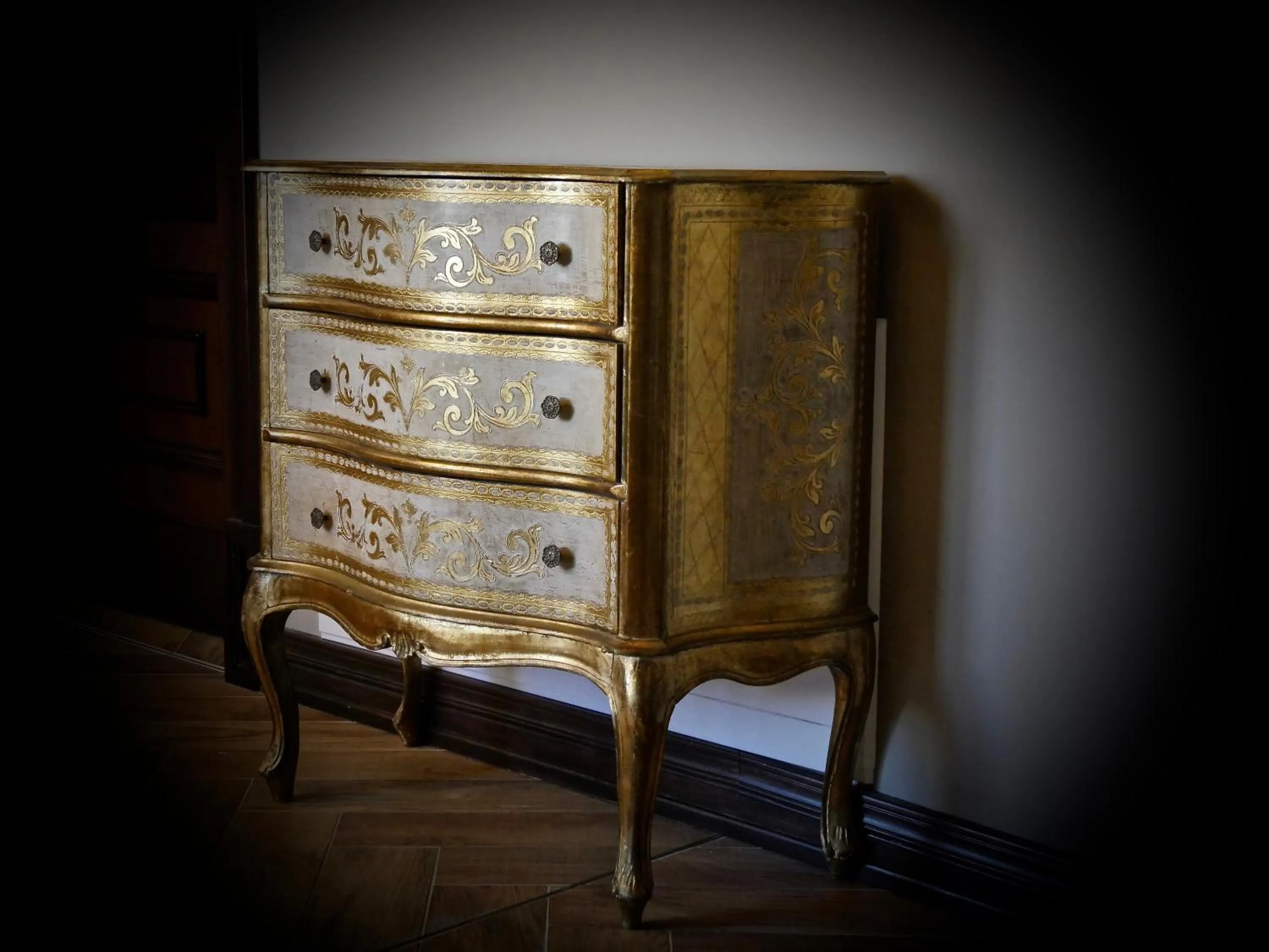 Library in Merite Hotels Hamburg Altona GmbH