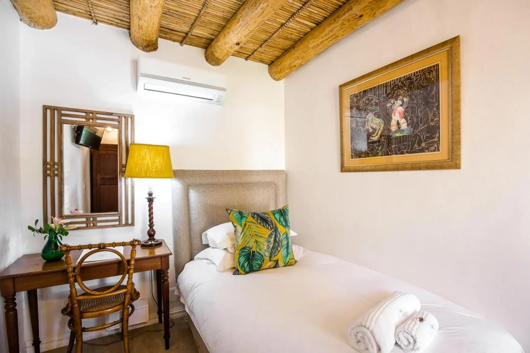 Petite Single Room - single occupancy in Roosenwijn Guesthouse Petite Single Room - single occupancy in Roosenwijn Guesthouse