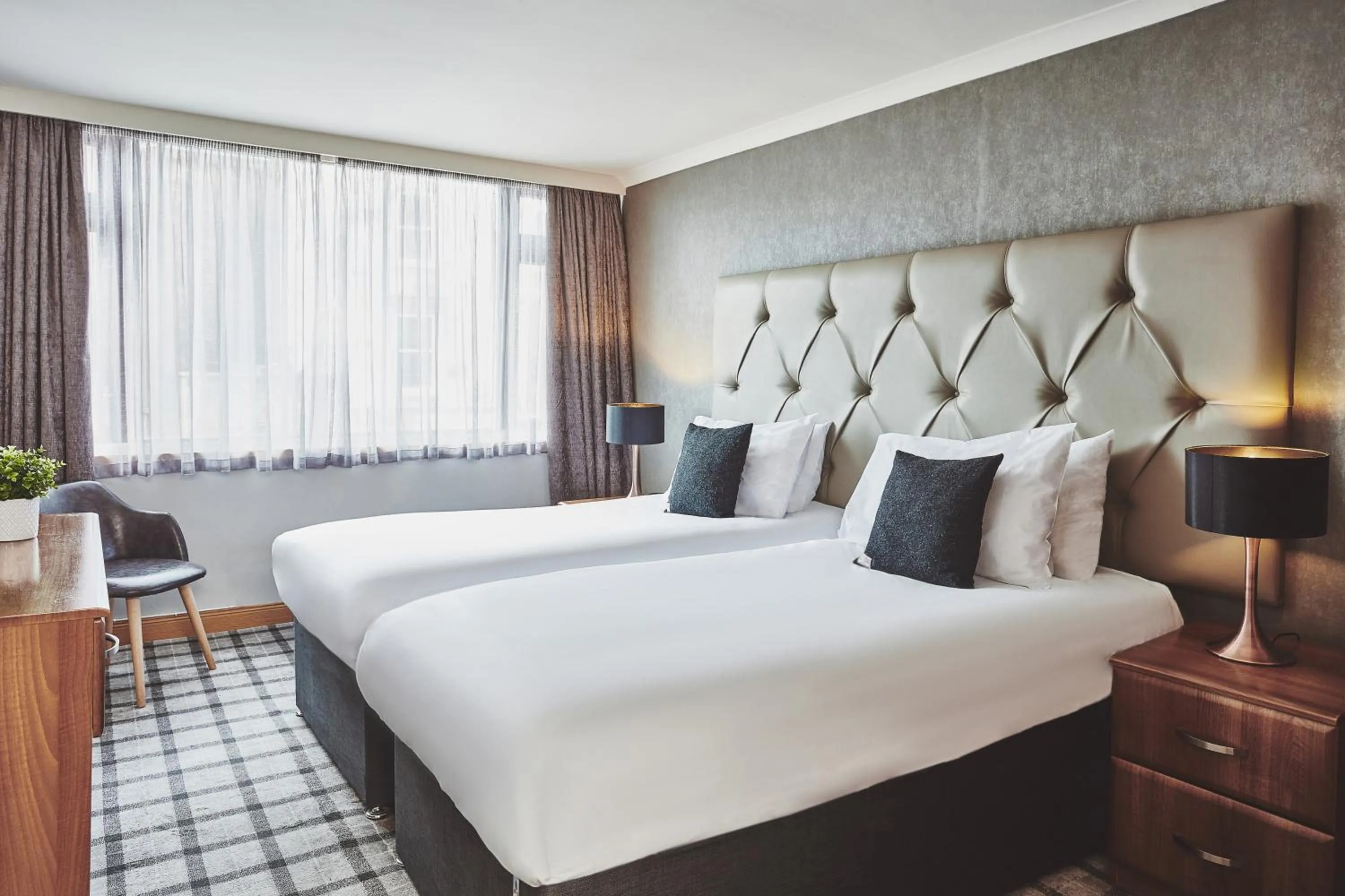 Photo of the whole room, Bed in The Scot