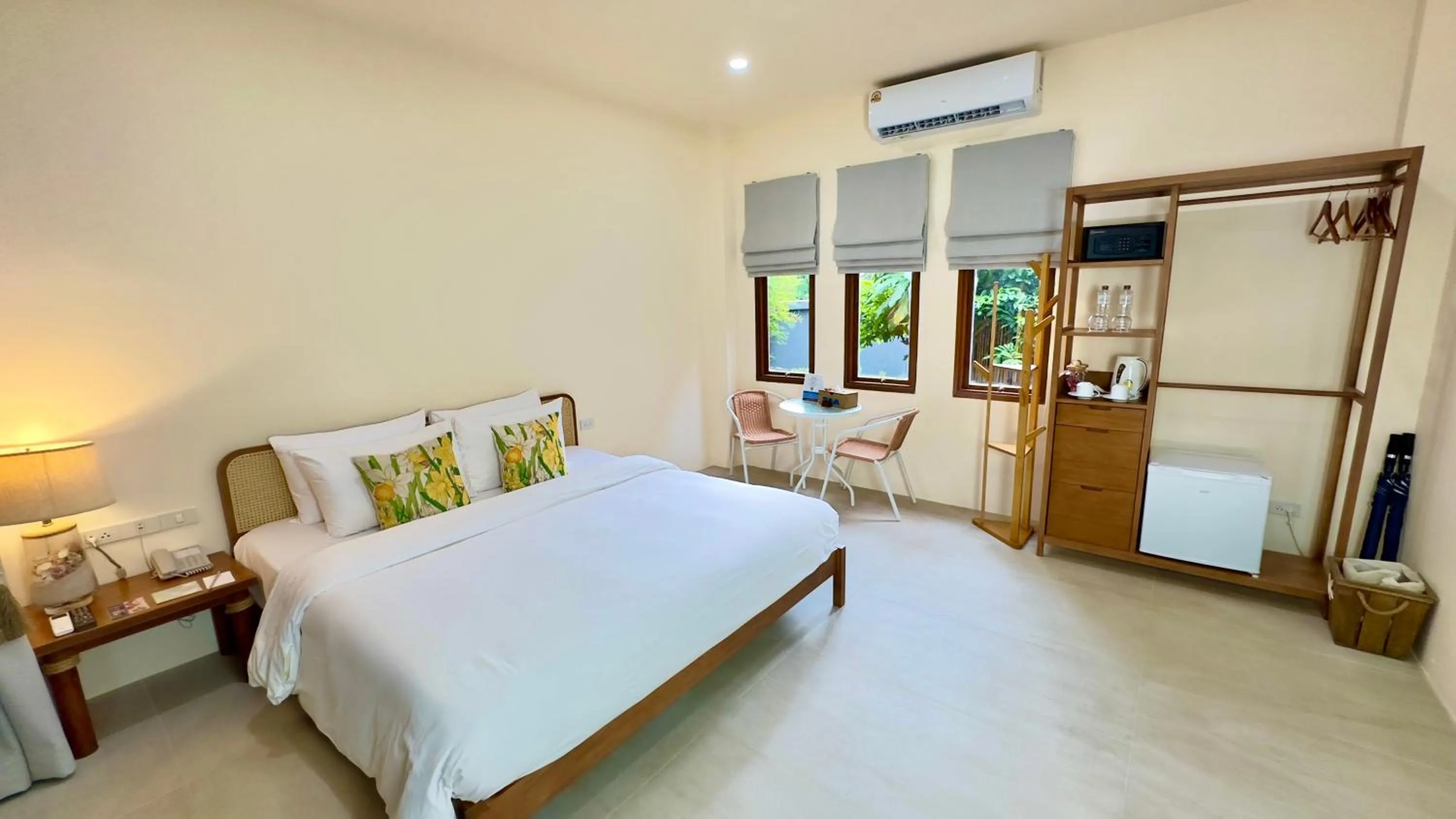 Bed in Deva Beach Resort Samui