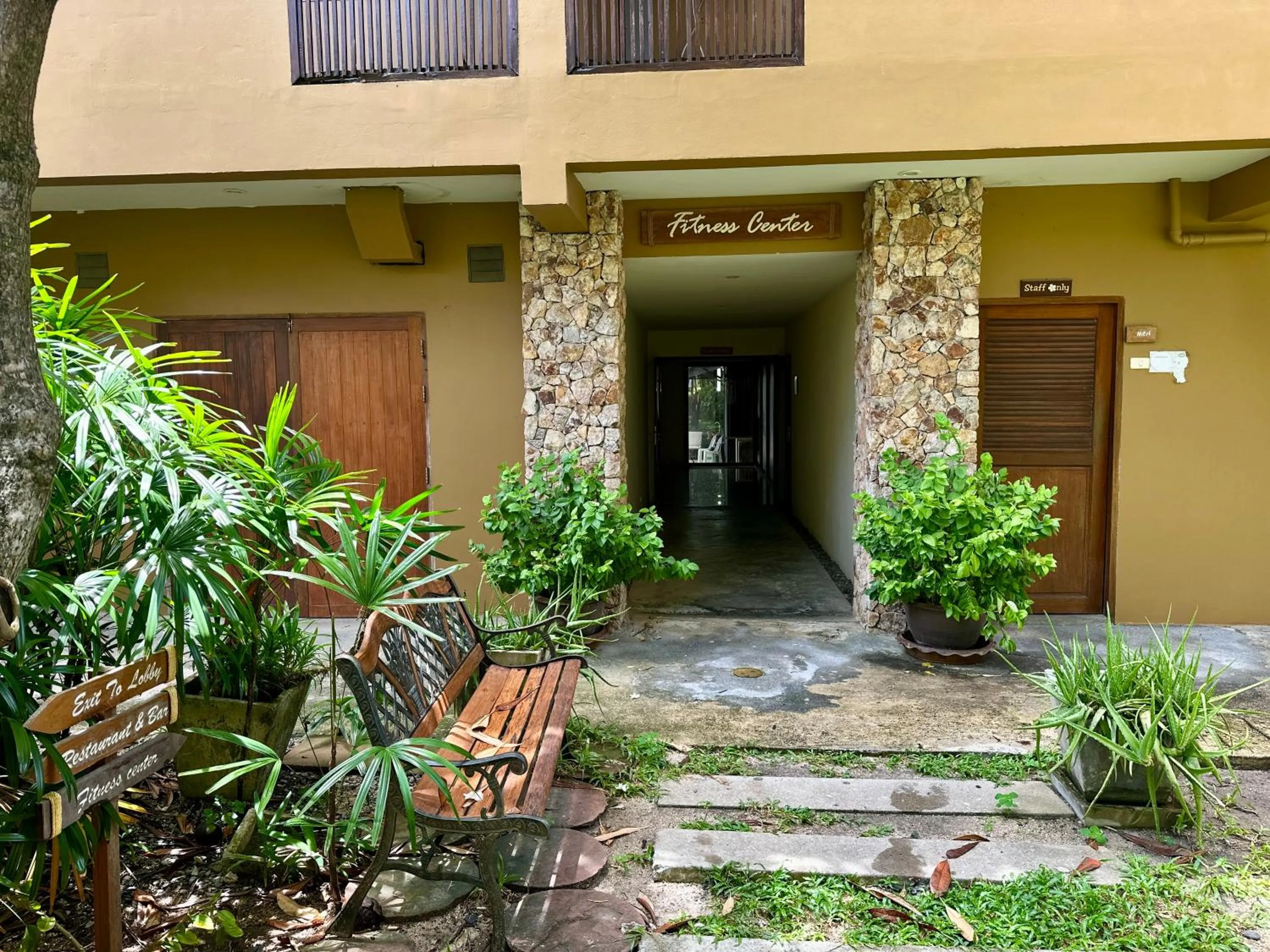 Area and facilities in Deva Beach Resort Samui