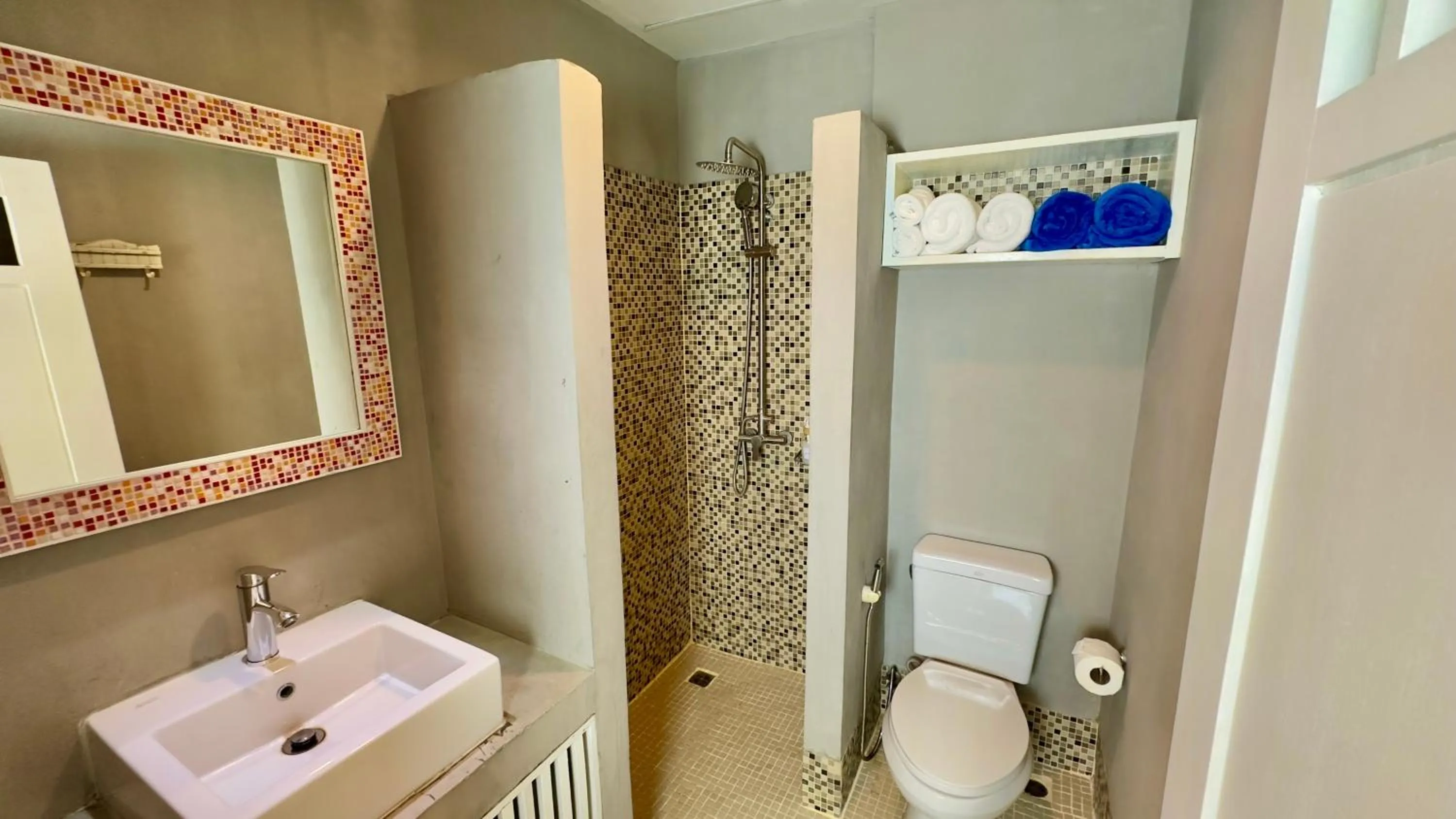 Shower in Deva Beach Resort Samui