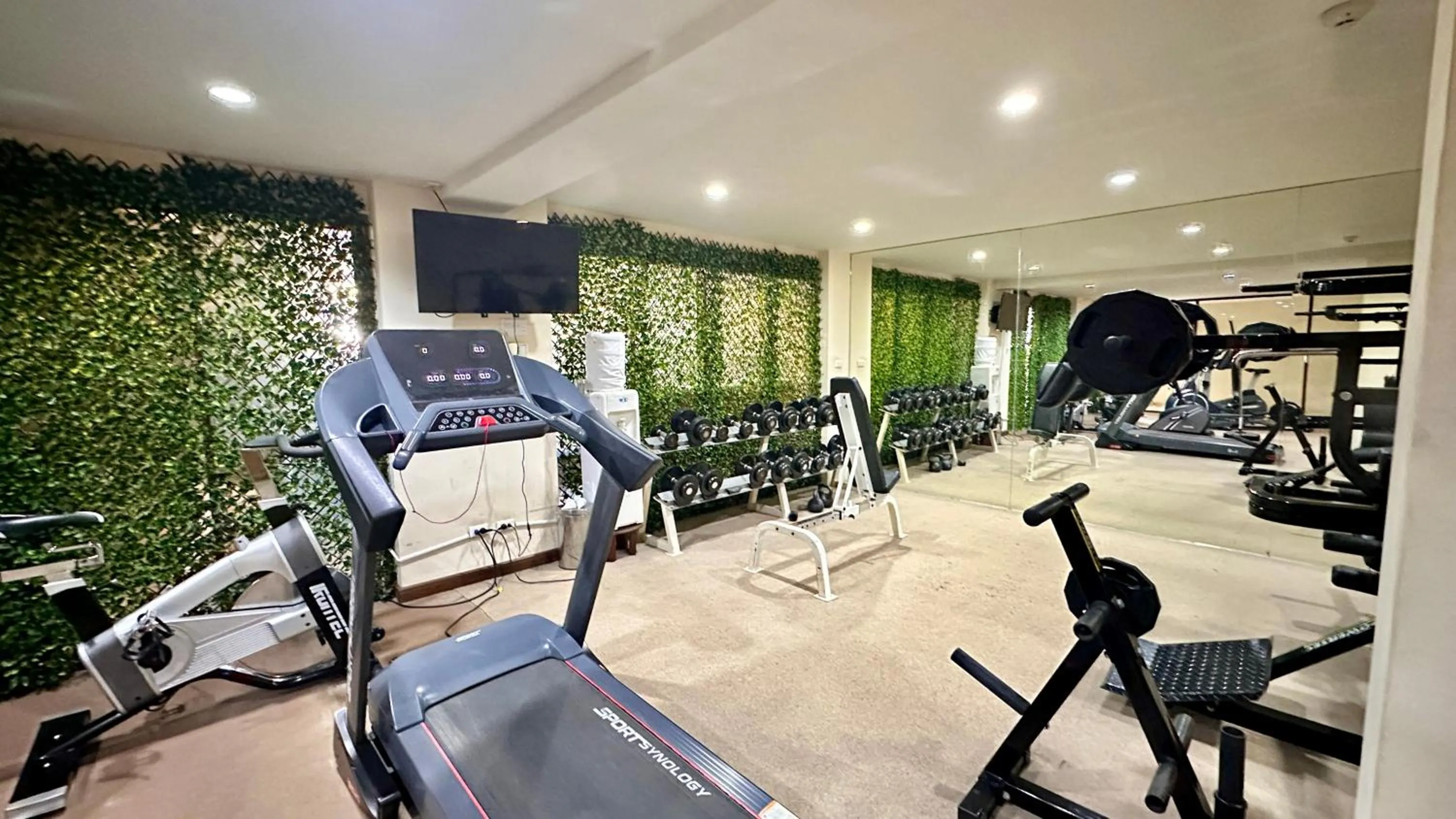 Fitness centre/facilities in Deva Beach Resort Samui