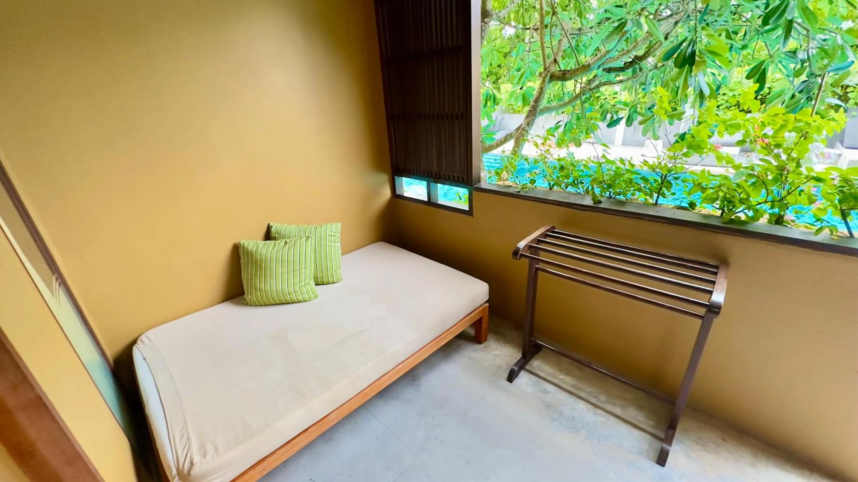 View (from property/room), Bed in Deva Beach Resort Samui