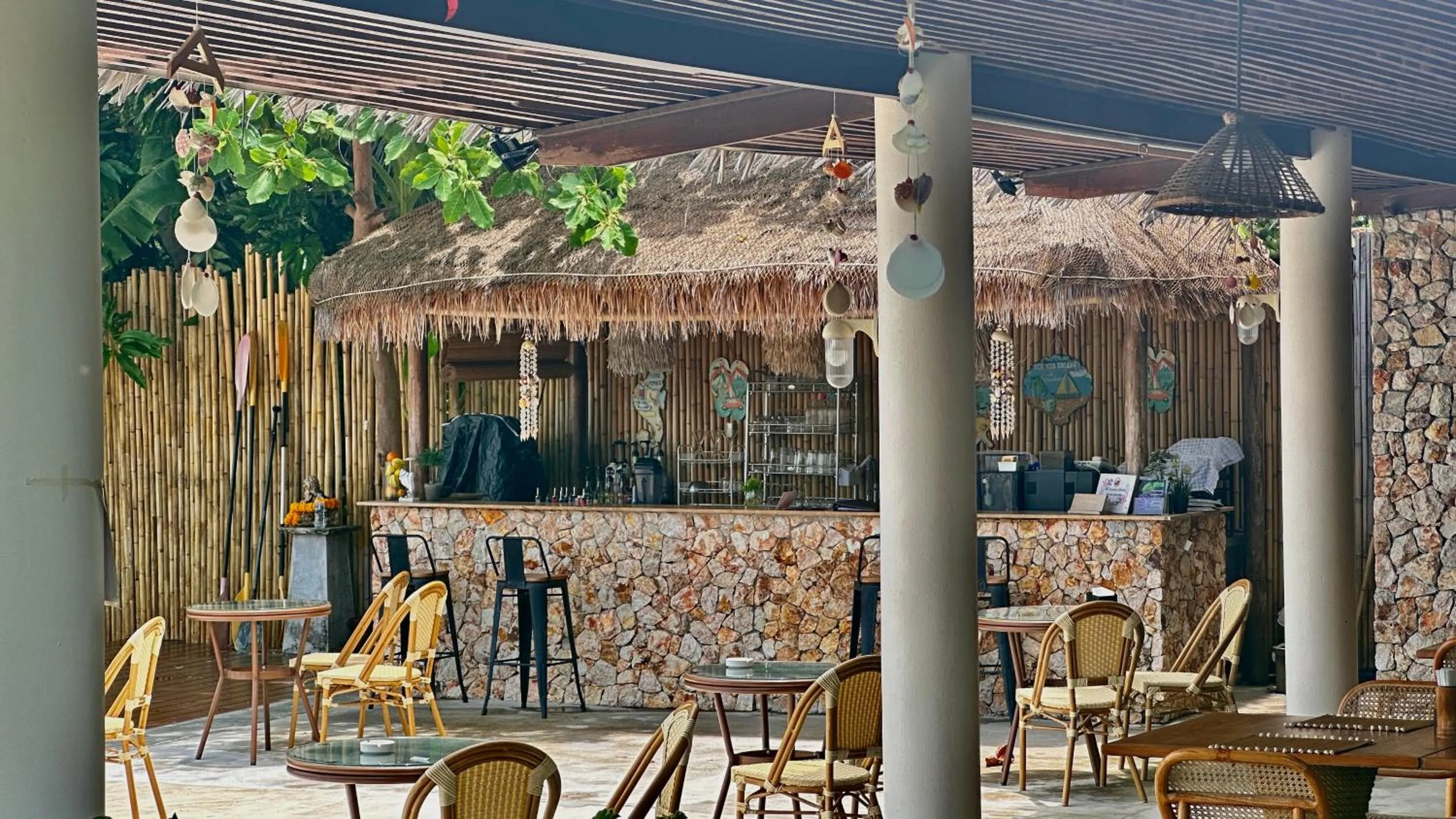 Restaurant/places to eat in Deva Beach Resort Samui